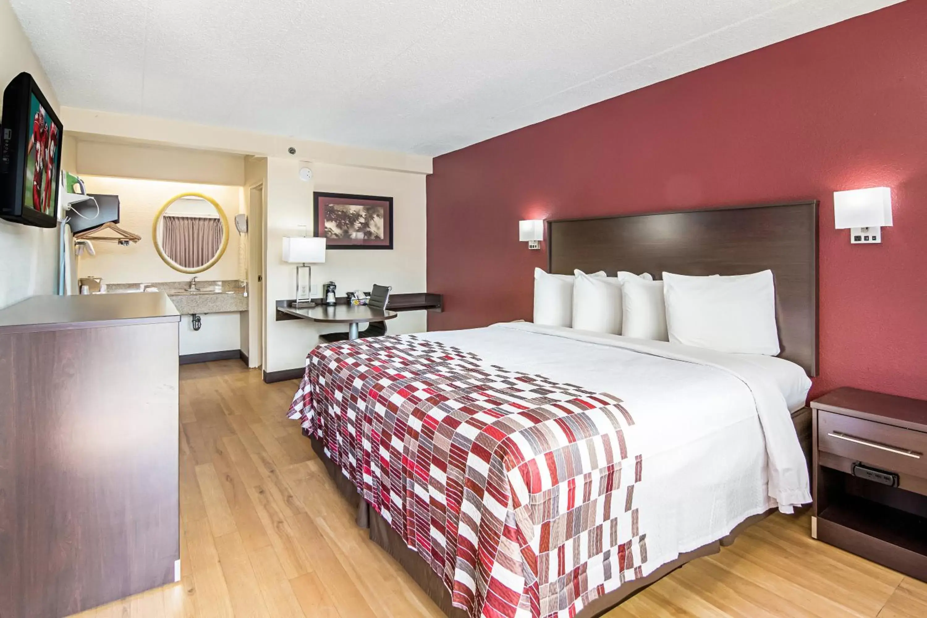 Photo of the whole room, Bed in Red Roof Inn Hampton Coliseum and Convention Center Photo of the whole room, Bed in Red Roof Inn Hampton Coliseum and Convention Center