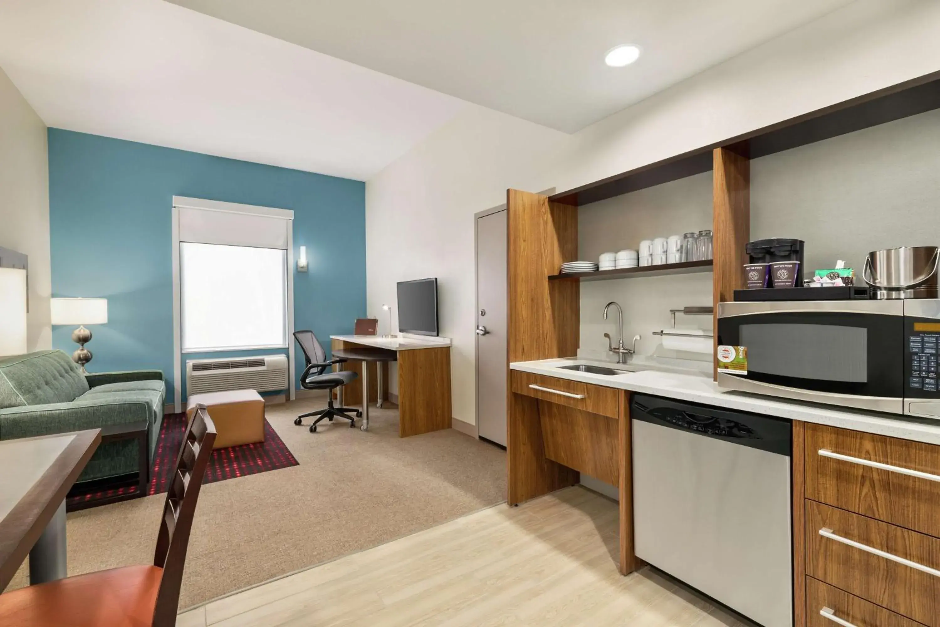Bedroom, Kitchen/Kitchenette in Home2 Suites by Hilton Austin/Cedar Park