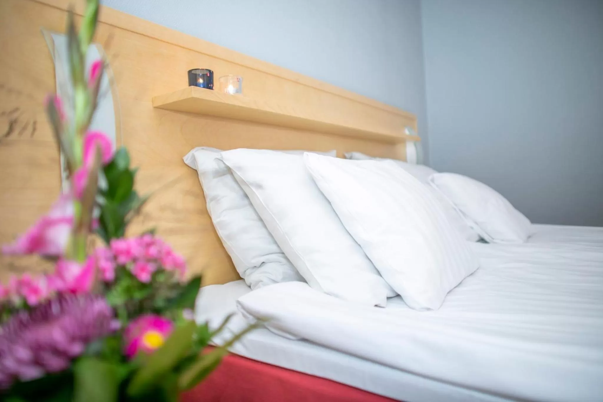 Bed in Hotel Uusikuu