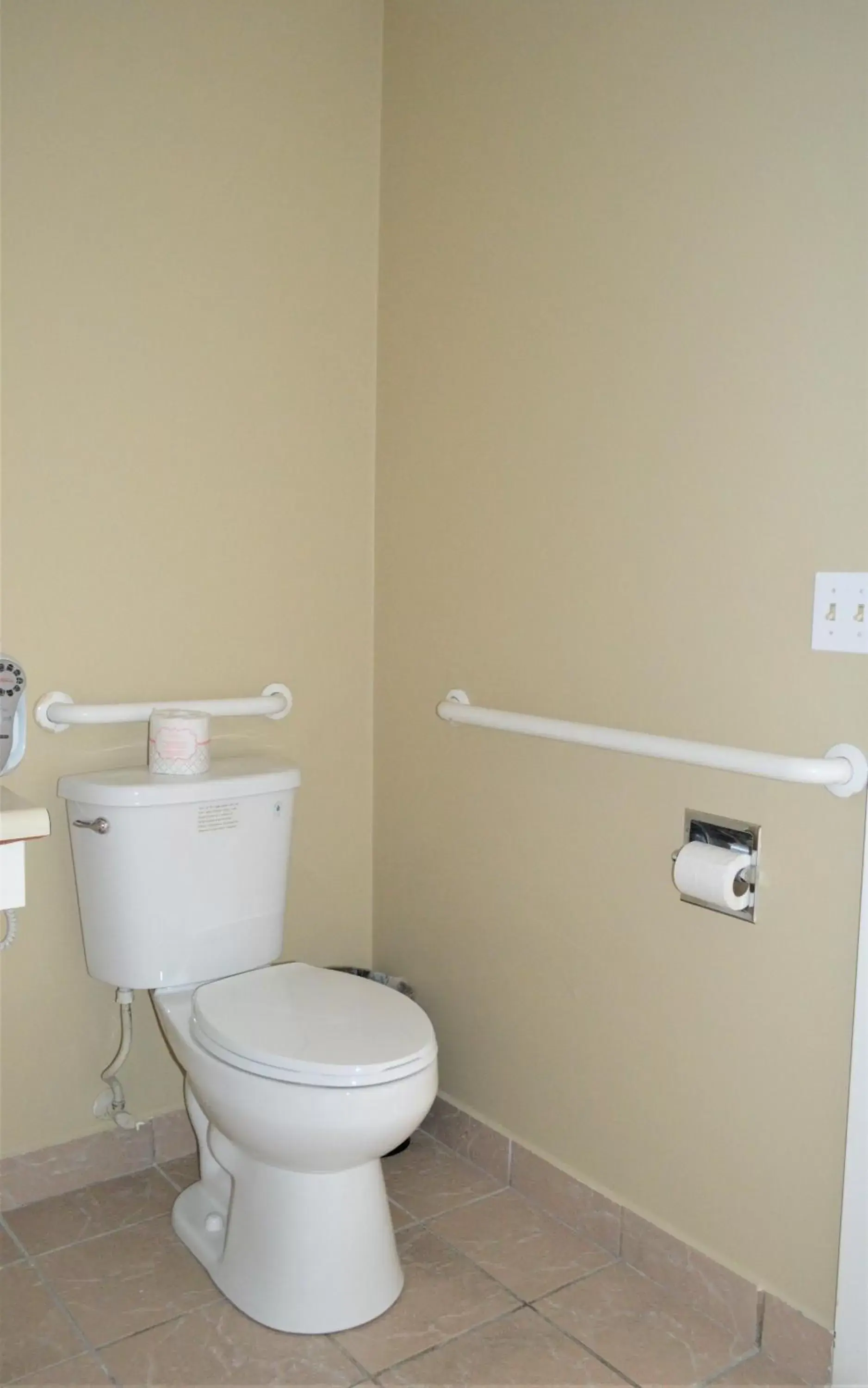 Toilet, Bathroom in Omeo Suites Glass Beach