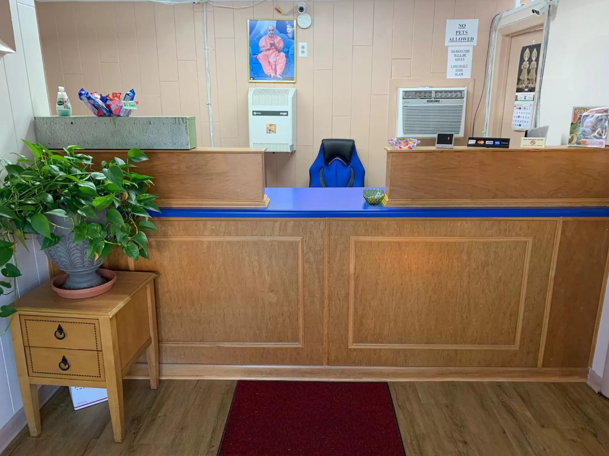 Lobby or reception in Towne Inn