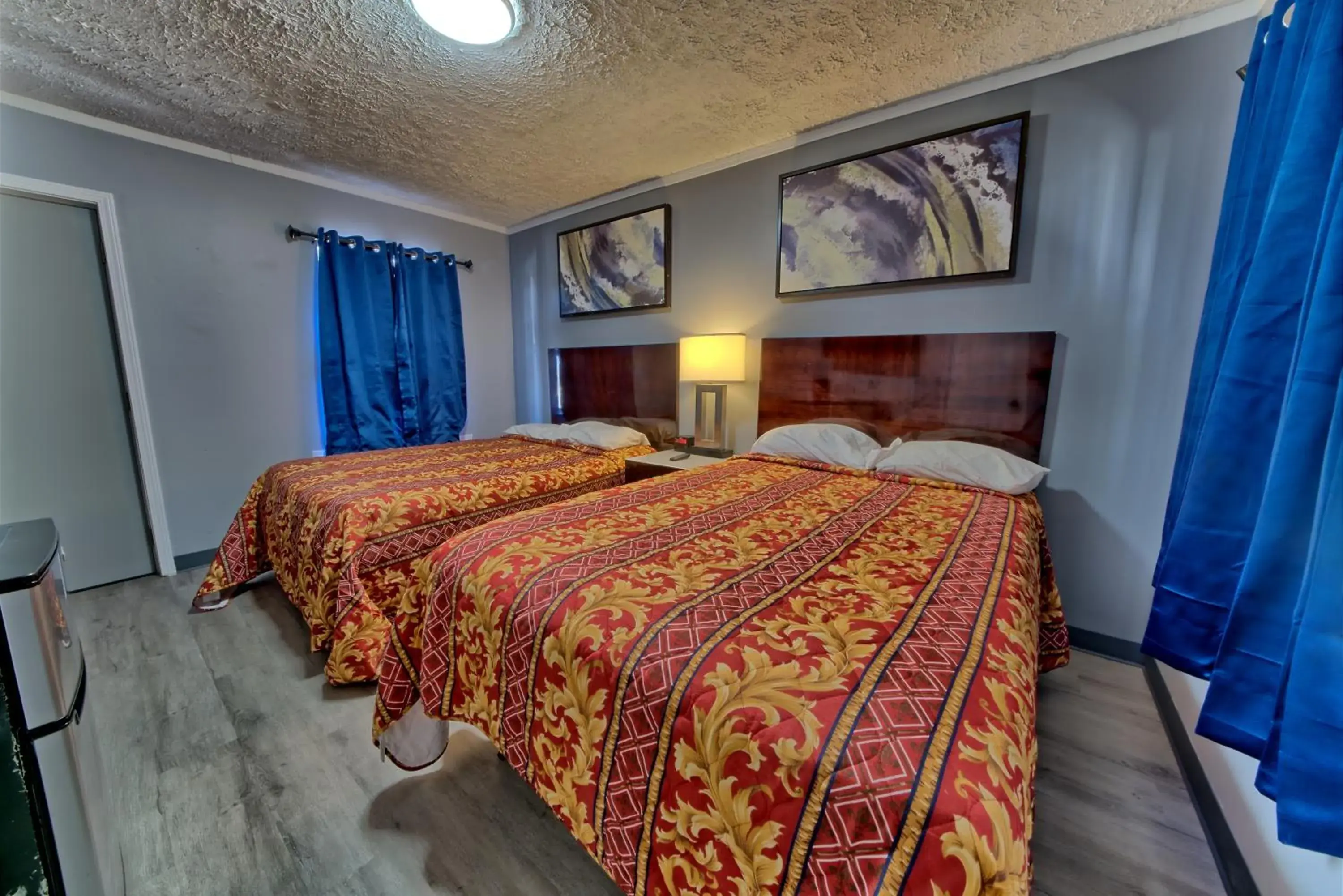 Photo of the whole room, Bed in Aqua View Motel