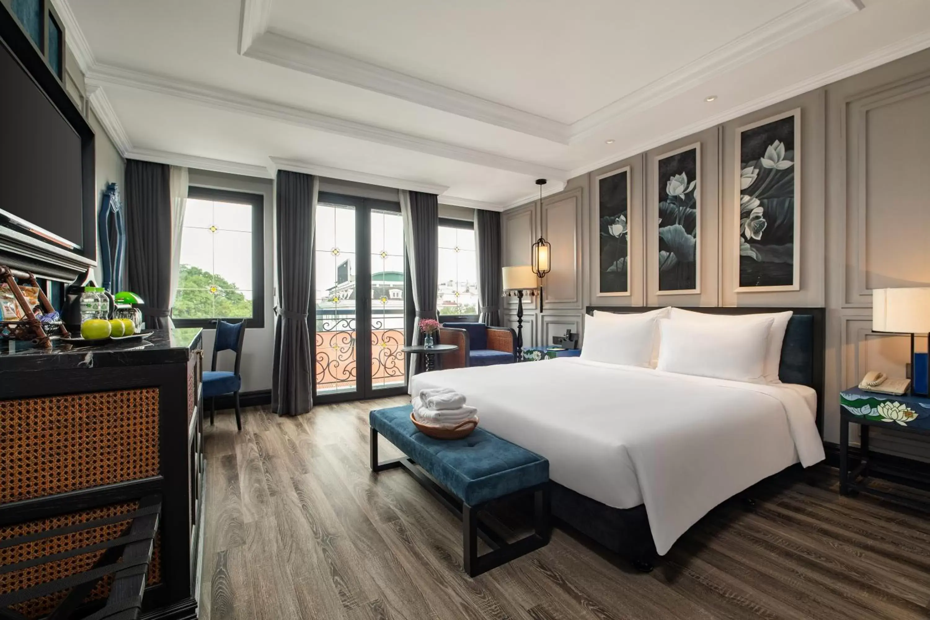 Photo of the whole room, Bed in Solaria Hanoi Hotel Photo of the whole room, Bed in Solaria Hanoi Hotel