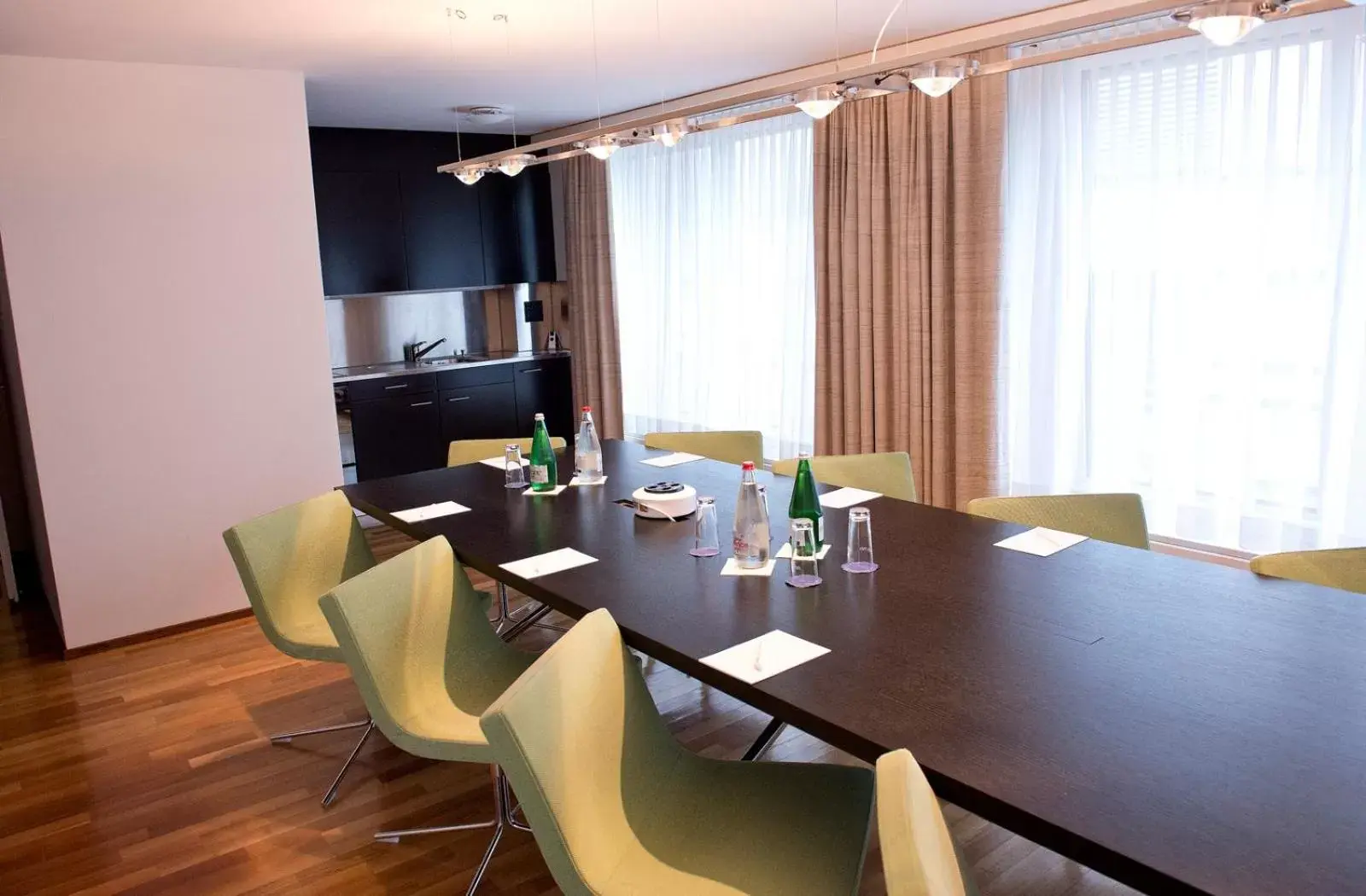 Meeting/conference room, TV/Entertainment Center in Parkhotel Zug