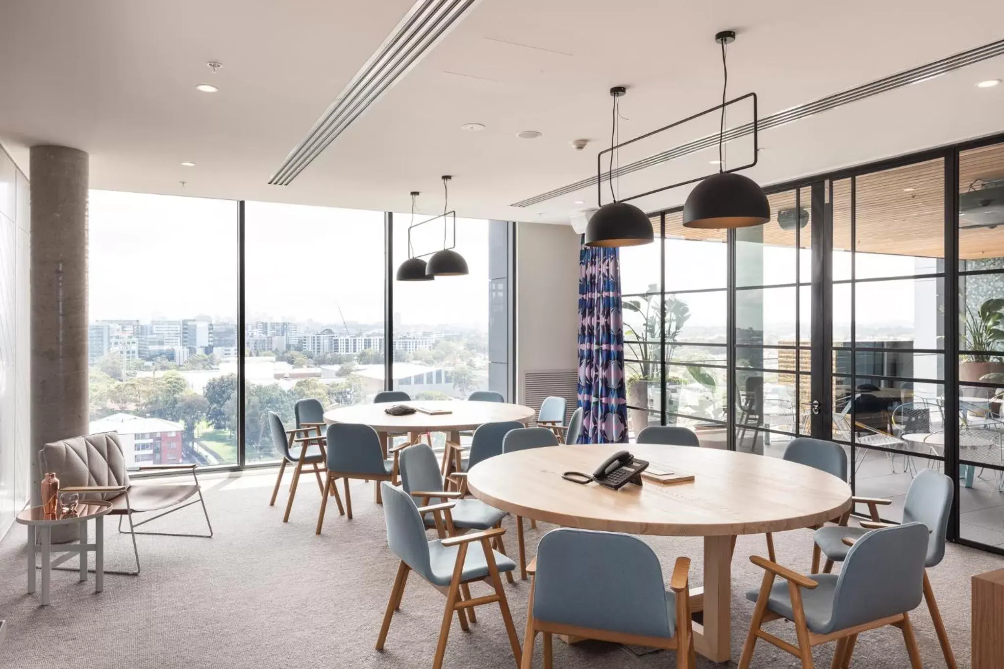 Meeting/conference room, Restaurant/Places to Eat in Citadines Connect Sydney Airport