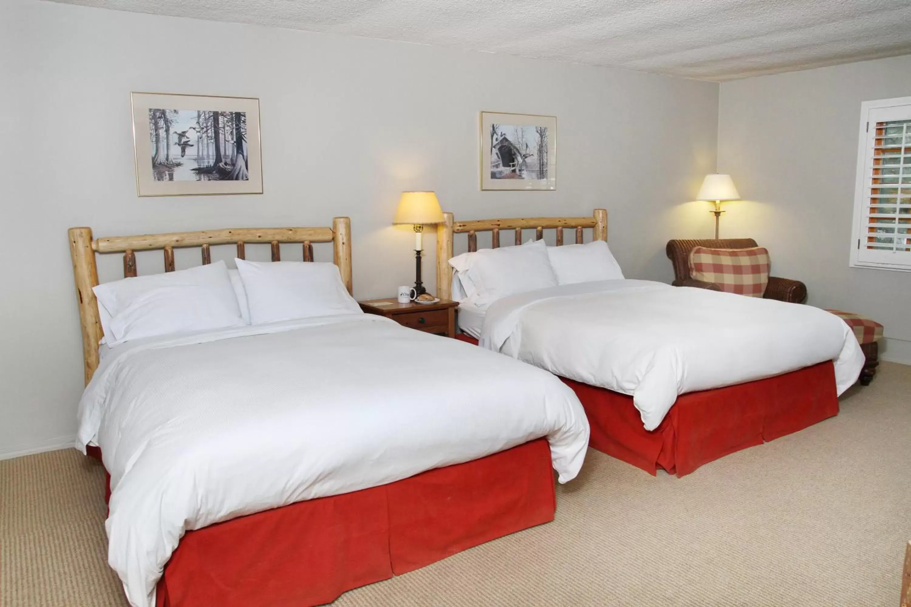 Photo of the whole room, Bed in The Lodge at Riverside Photo of the whole room, Bed in The Lodge at Riverside