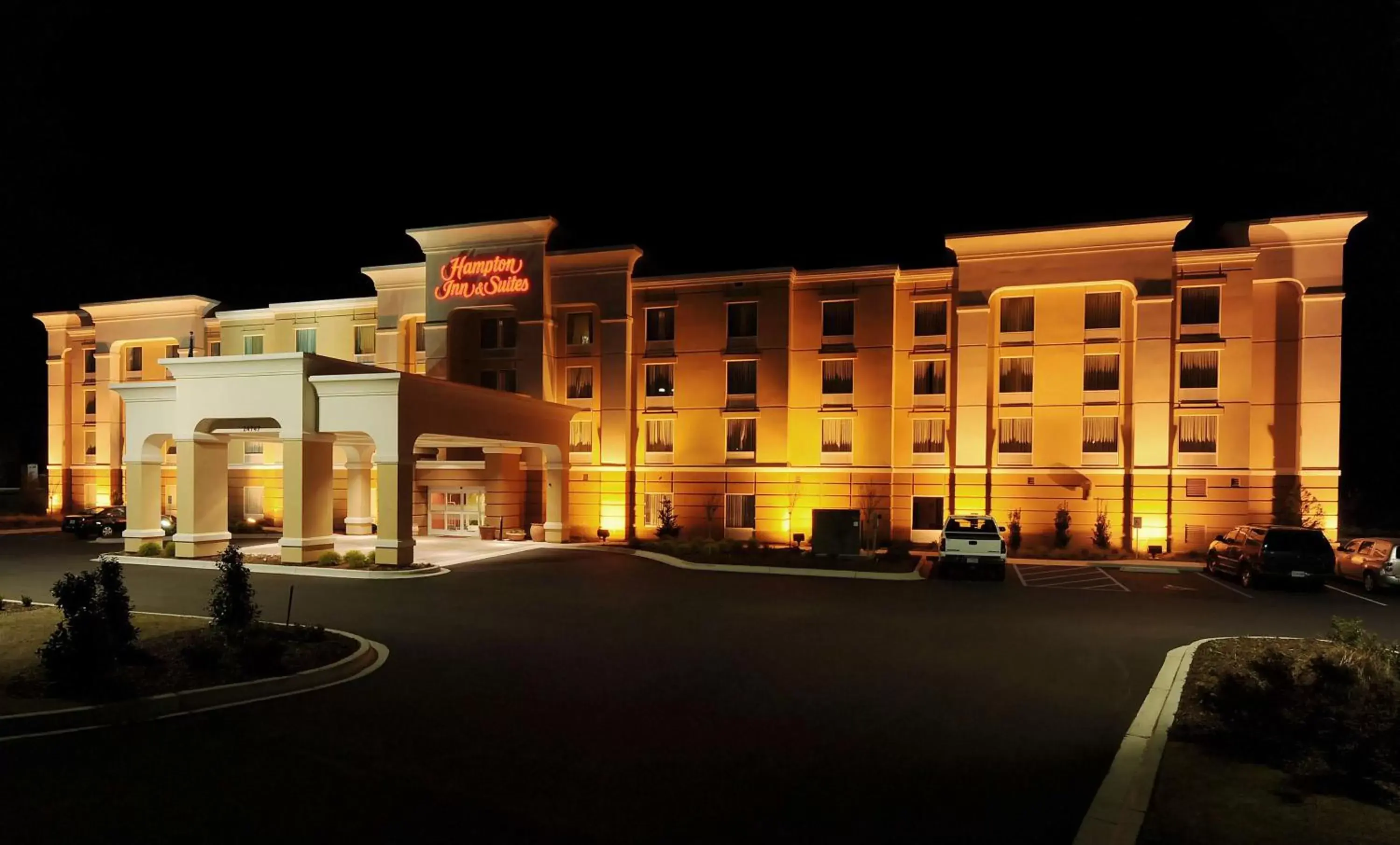 Property Building in Hampton Inn & Suites Scottsboro