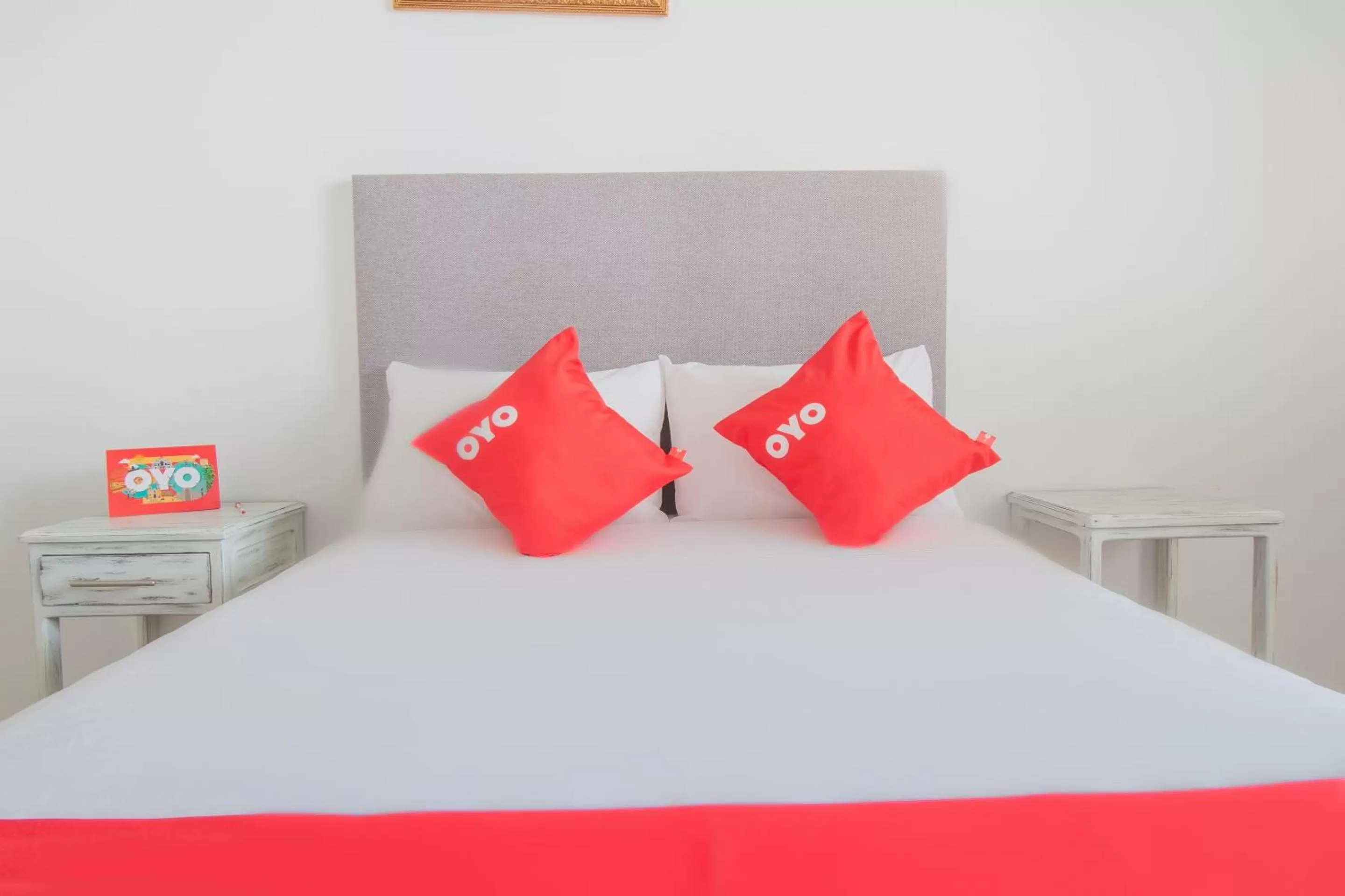 Bedroom, Bed in Hotel Imperial