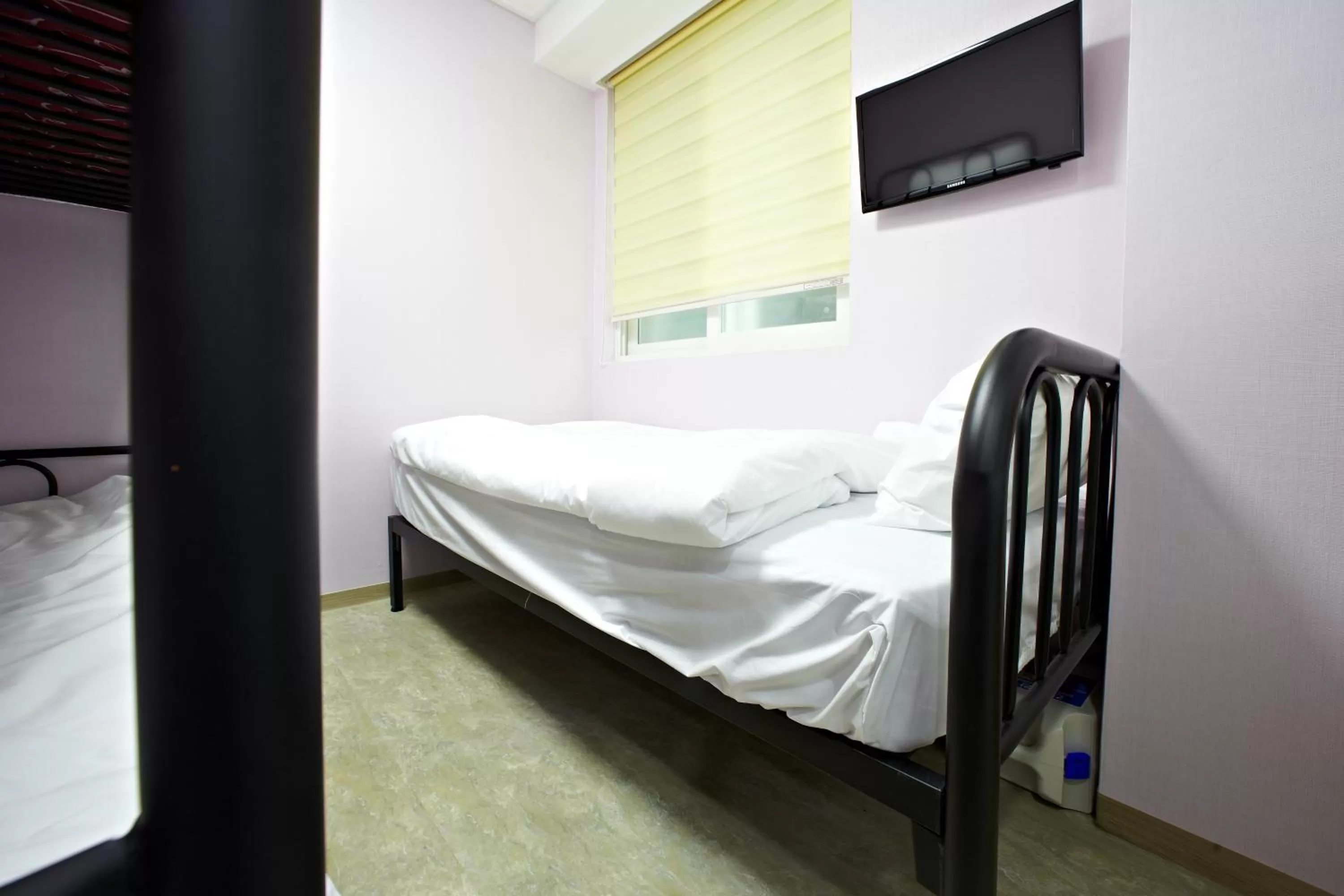 Bed in Rainbow Hotel Myeongdong