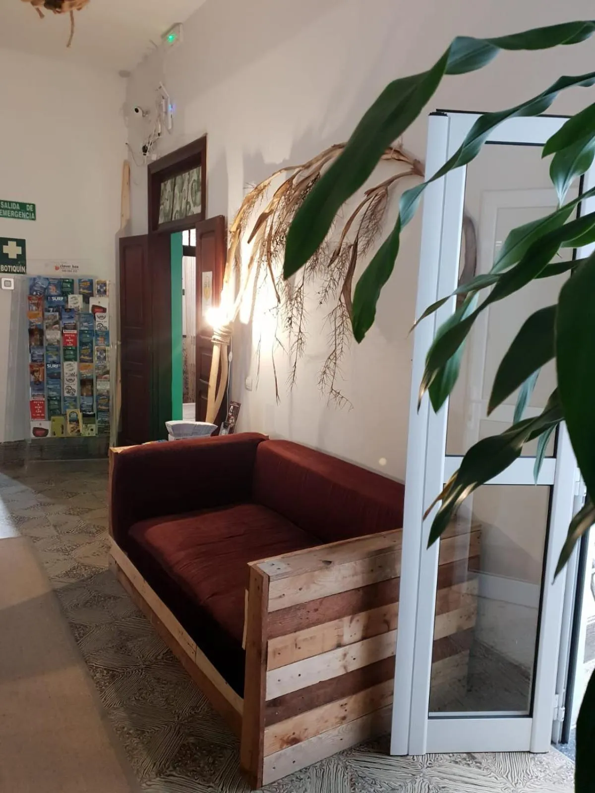 Living room in Cactus Host