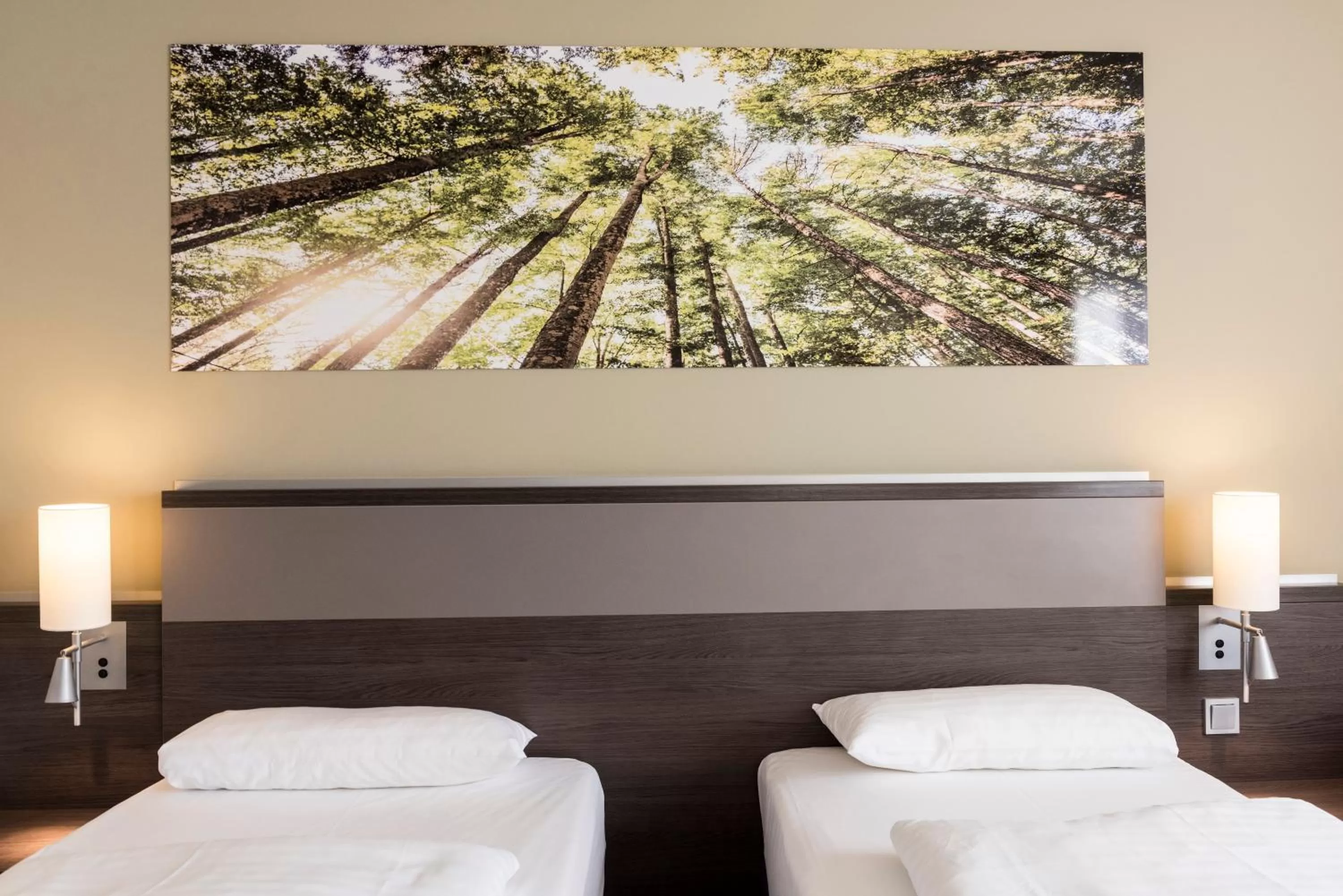 Bed in Mercure Düsseldorf Airport