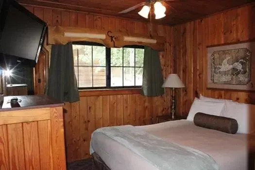 Bed in Copper King Lodge