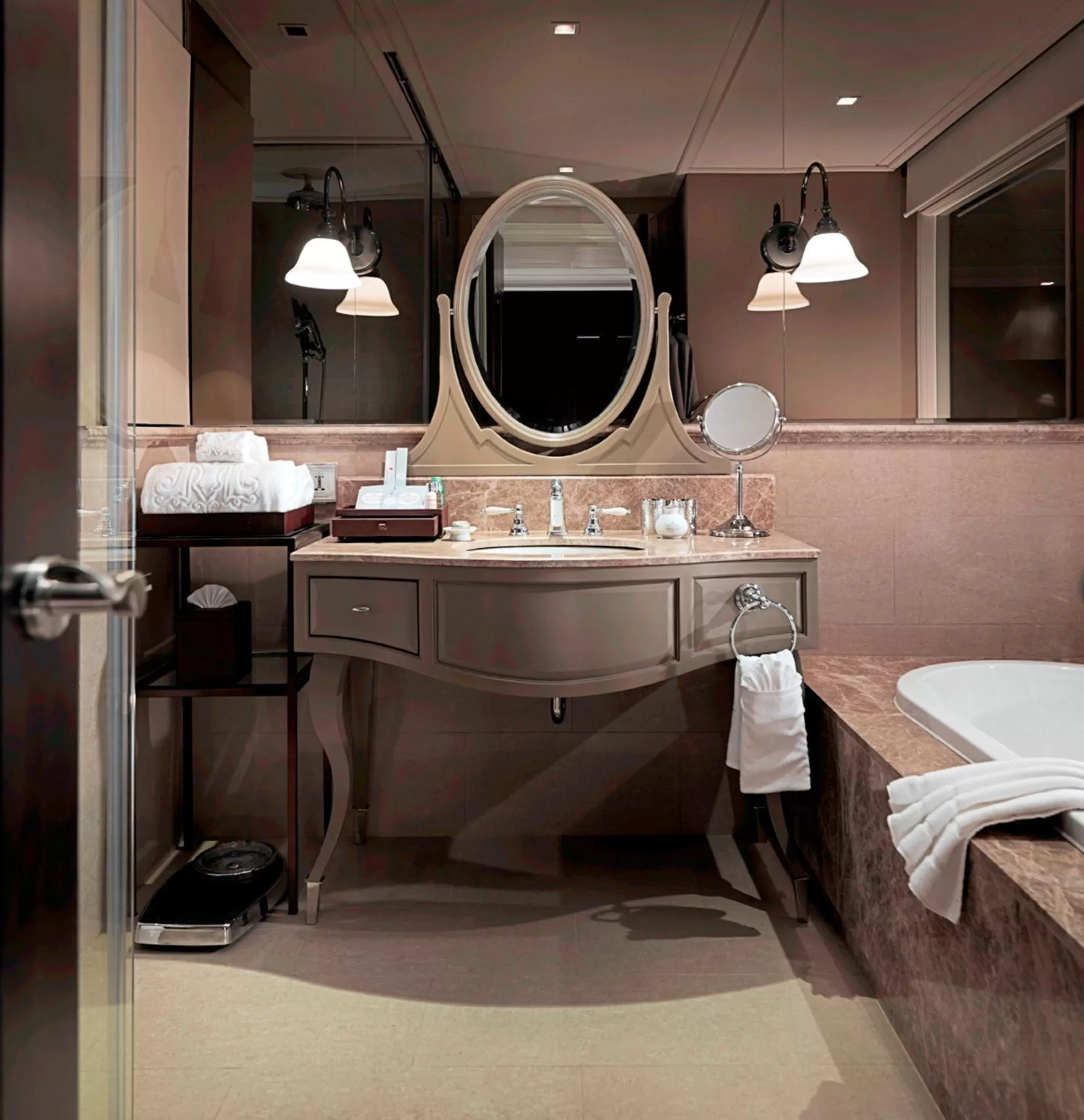 Bathroom in Hotel Muse Bangkok Langsuan - MGallery