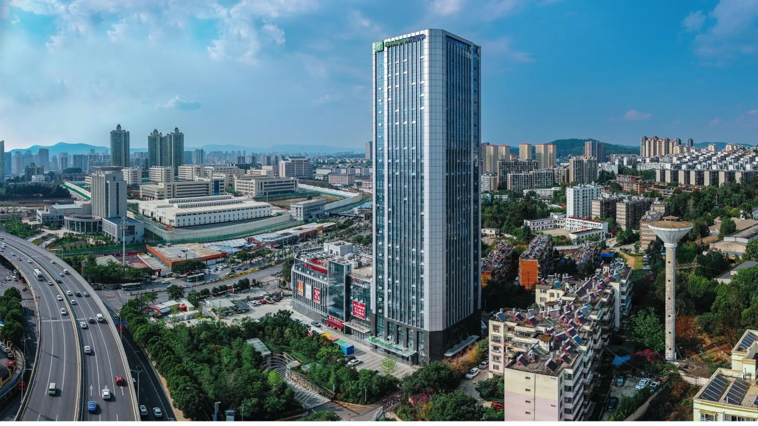 Property building in Holiday Inn Express Kunming Panlong, an IHG Hotel