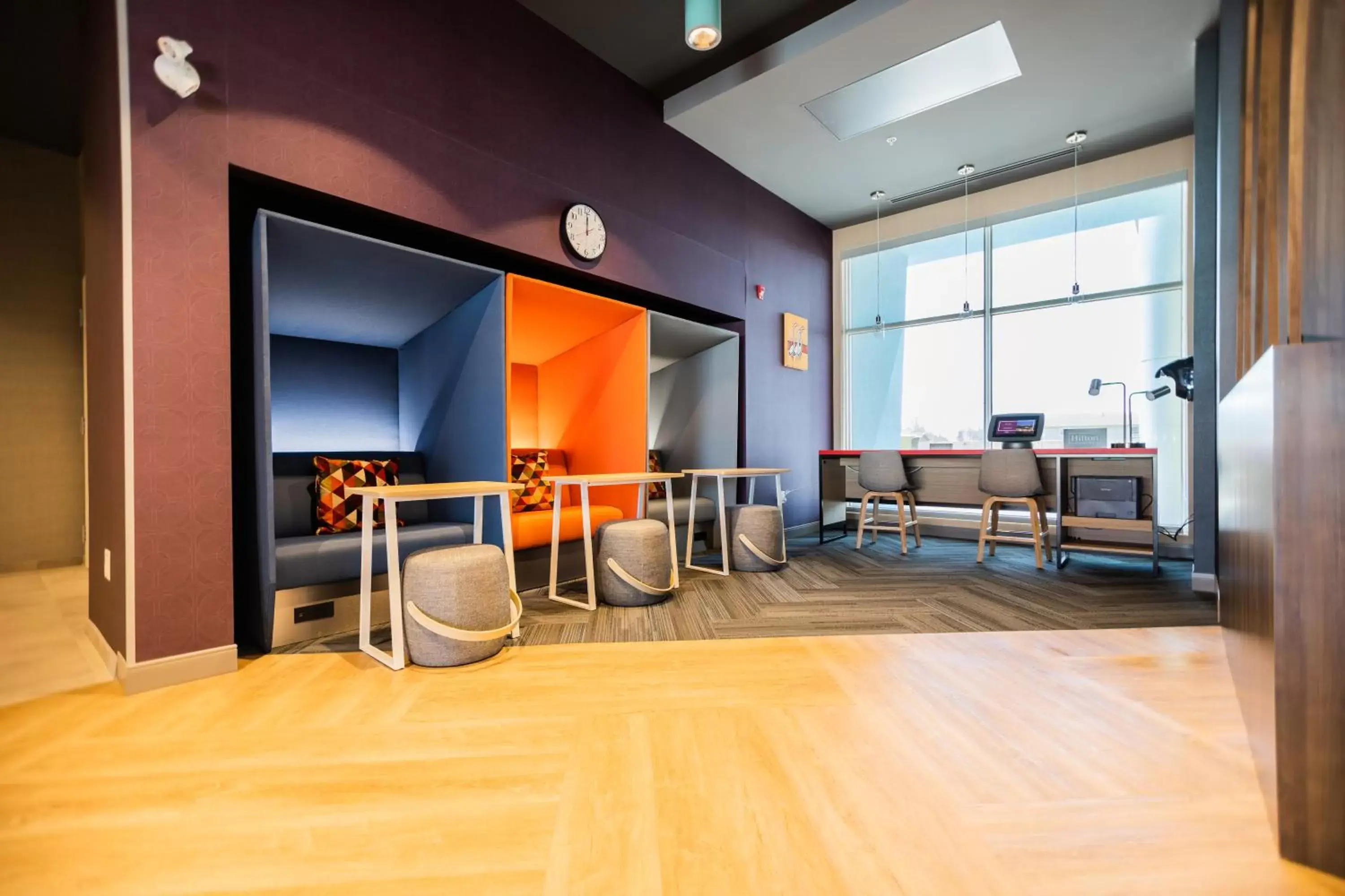 Business facilities, Seating Area in Tru By Hilton Yarmouth, Ns