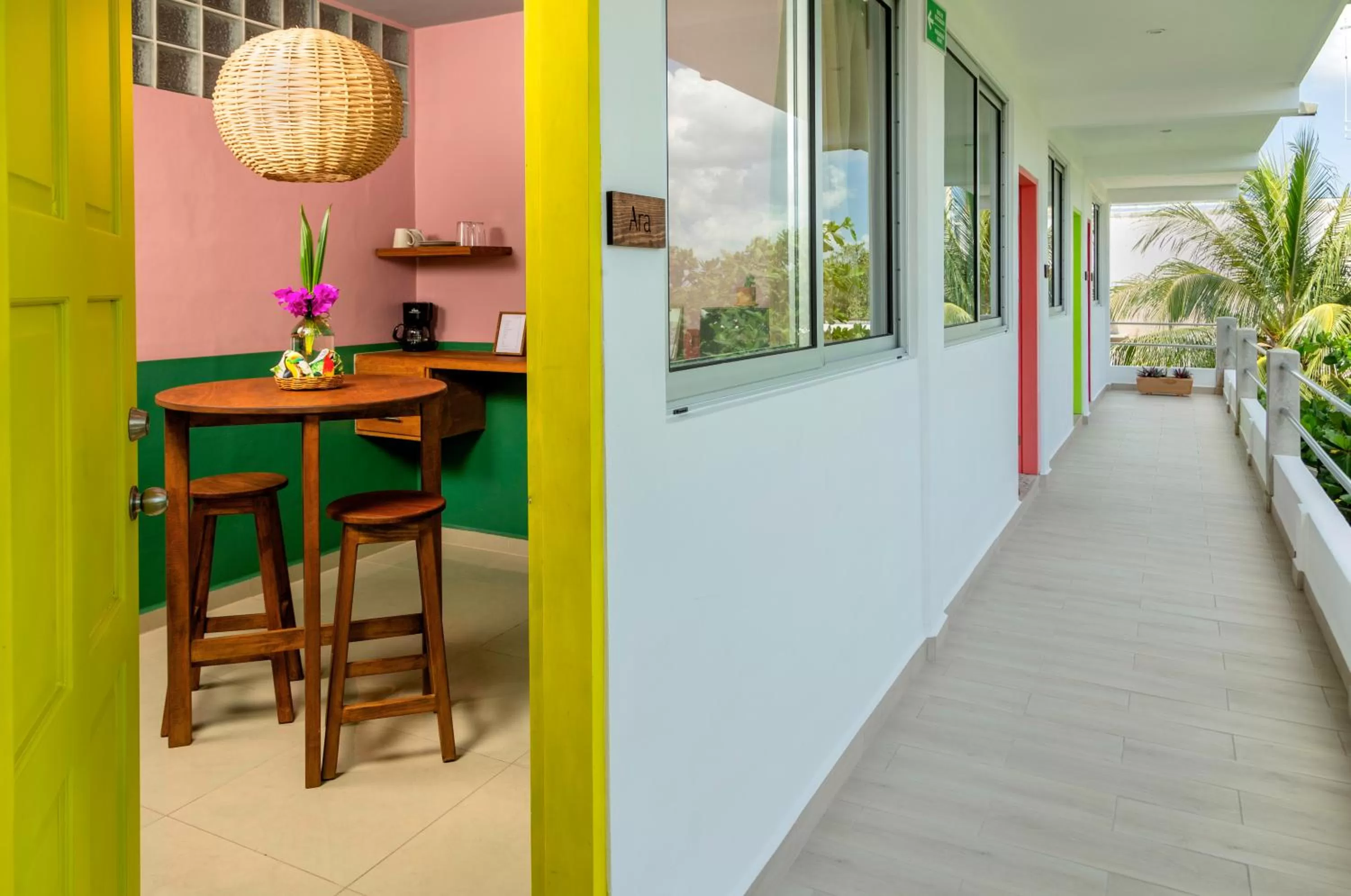 Kitchen or kitchenette in Albatros Suites by Bedsfriends