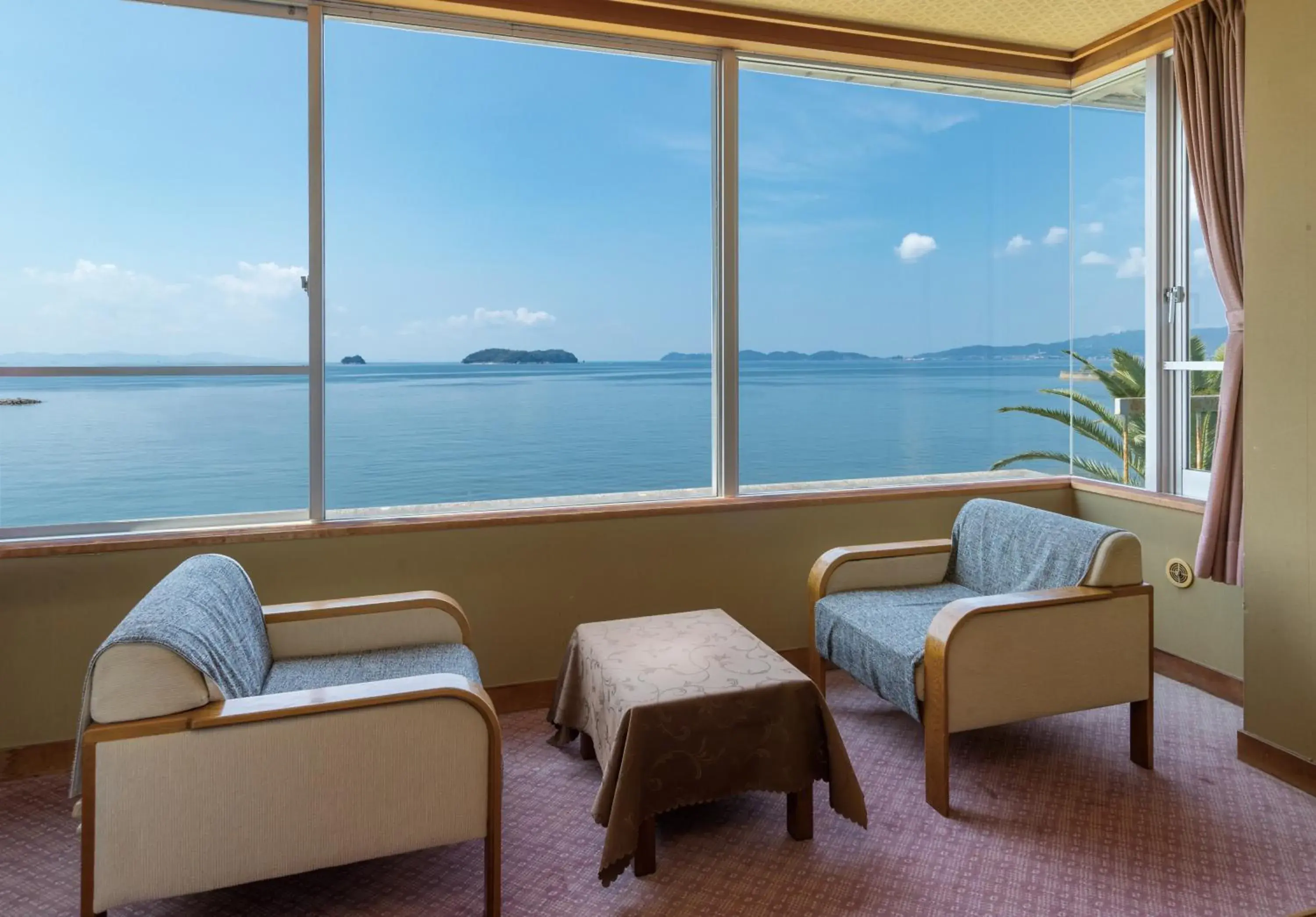 View (from property/room), Seating Area in Hotel Shofuen