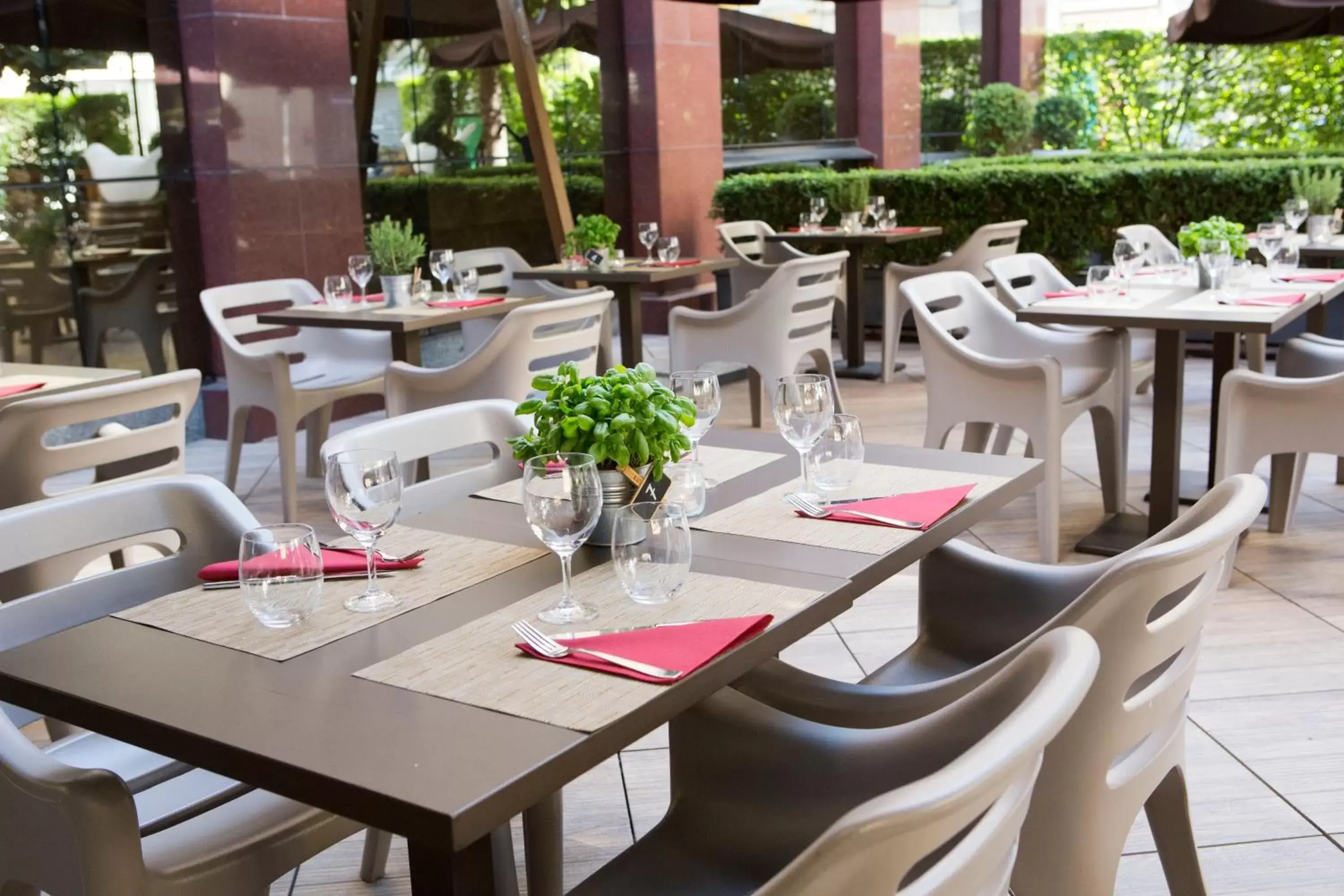 Patio, Restaurant/Places to Eat in Starhotels Ritz