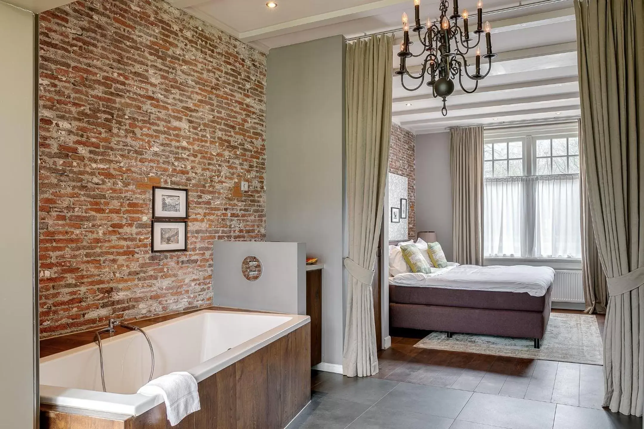 Bath, Bed in Boutique Hotel 't Vosje