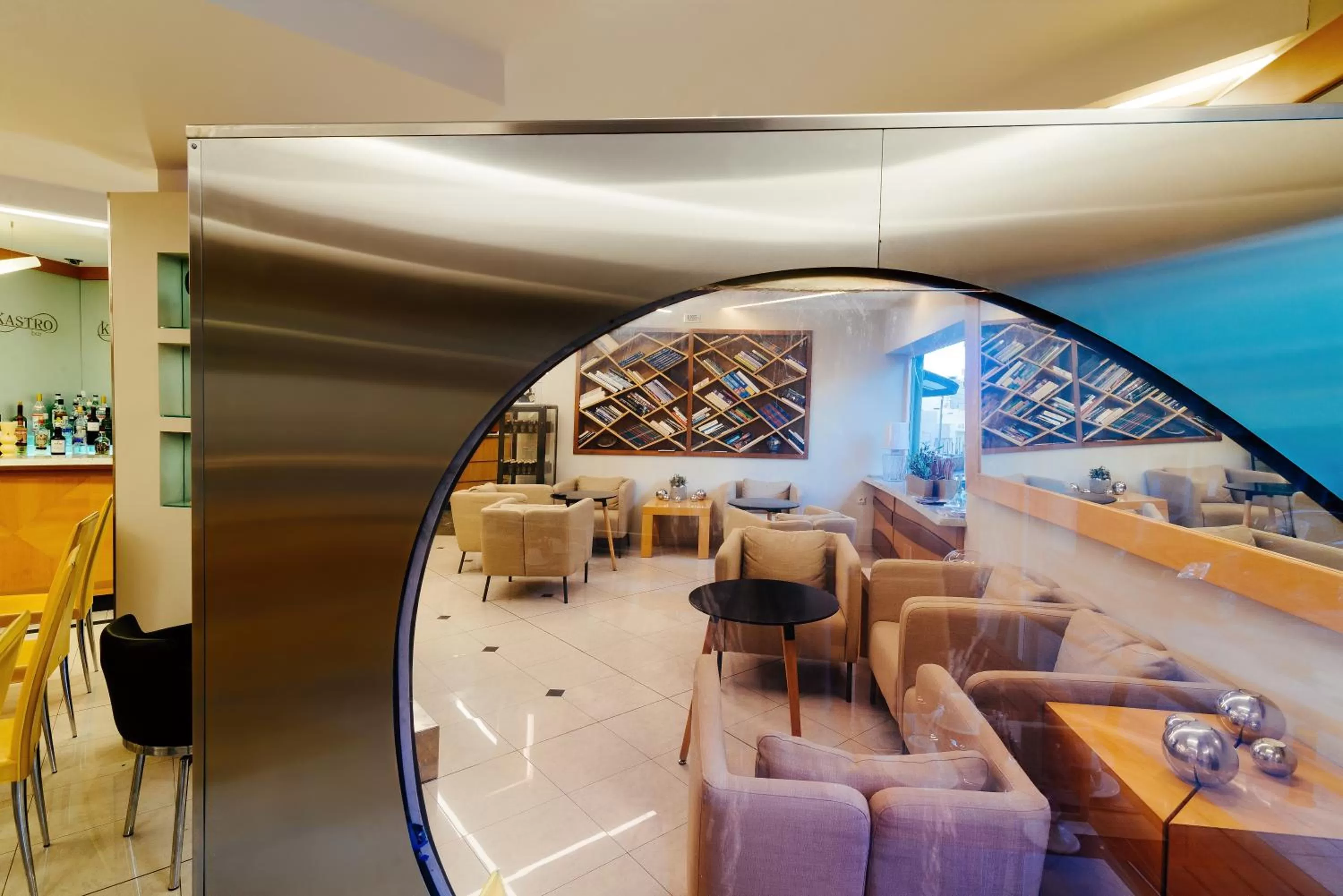 Seating area in Kastro Hotel