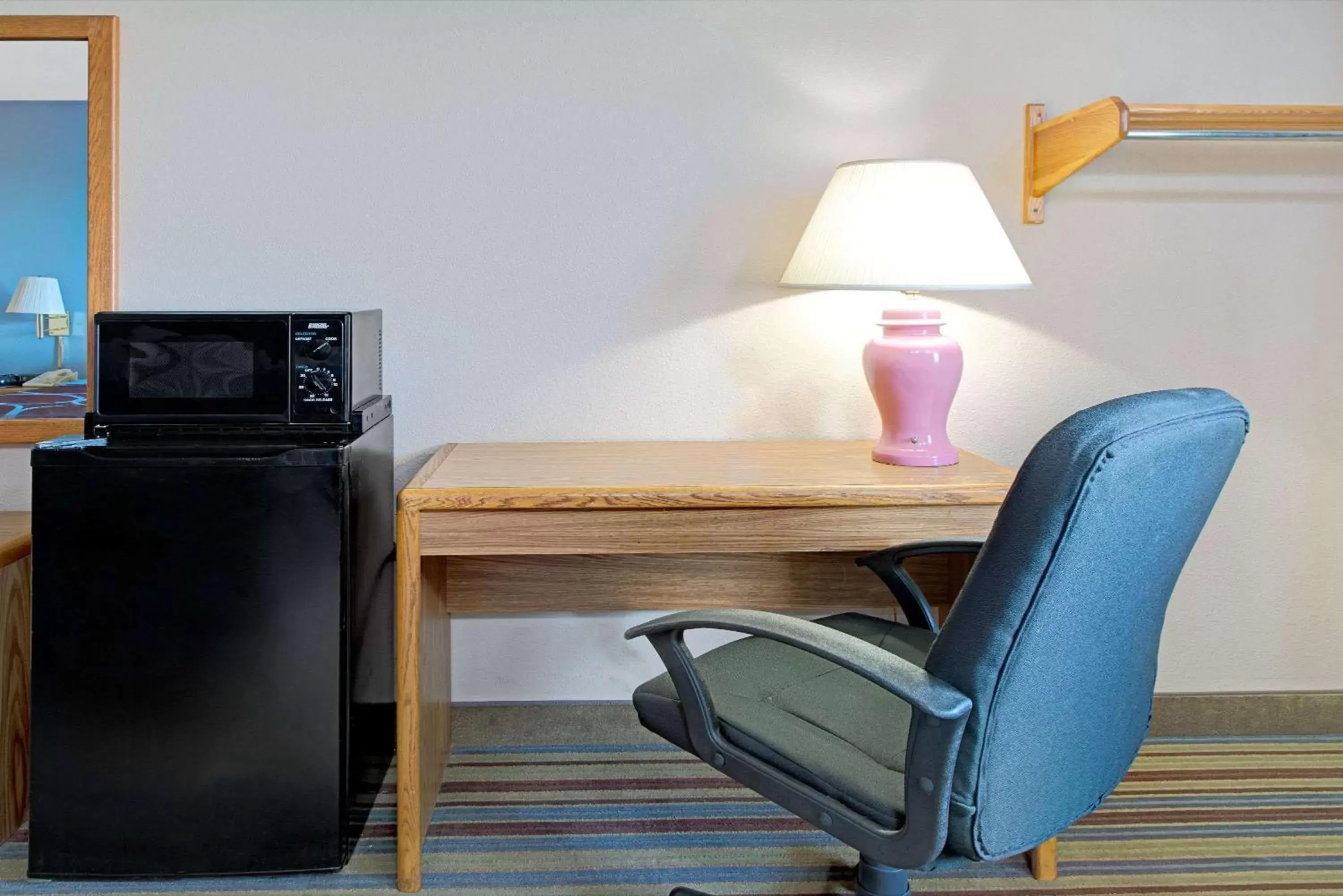 Photo of the whole room in Super 8 by Wyndham Pontoon Beach IL/St. Louis MO Area Photo of the whole room in Super 8 by Wyndham Pontoon Beach IL/St. Louis MO Area