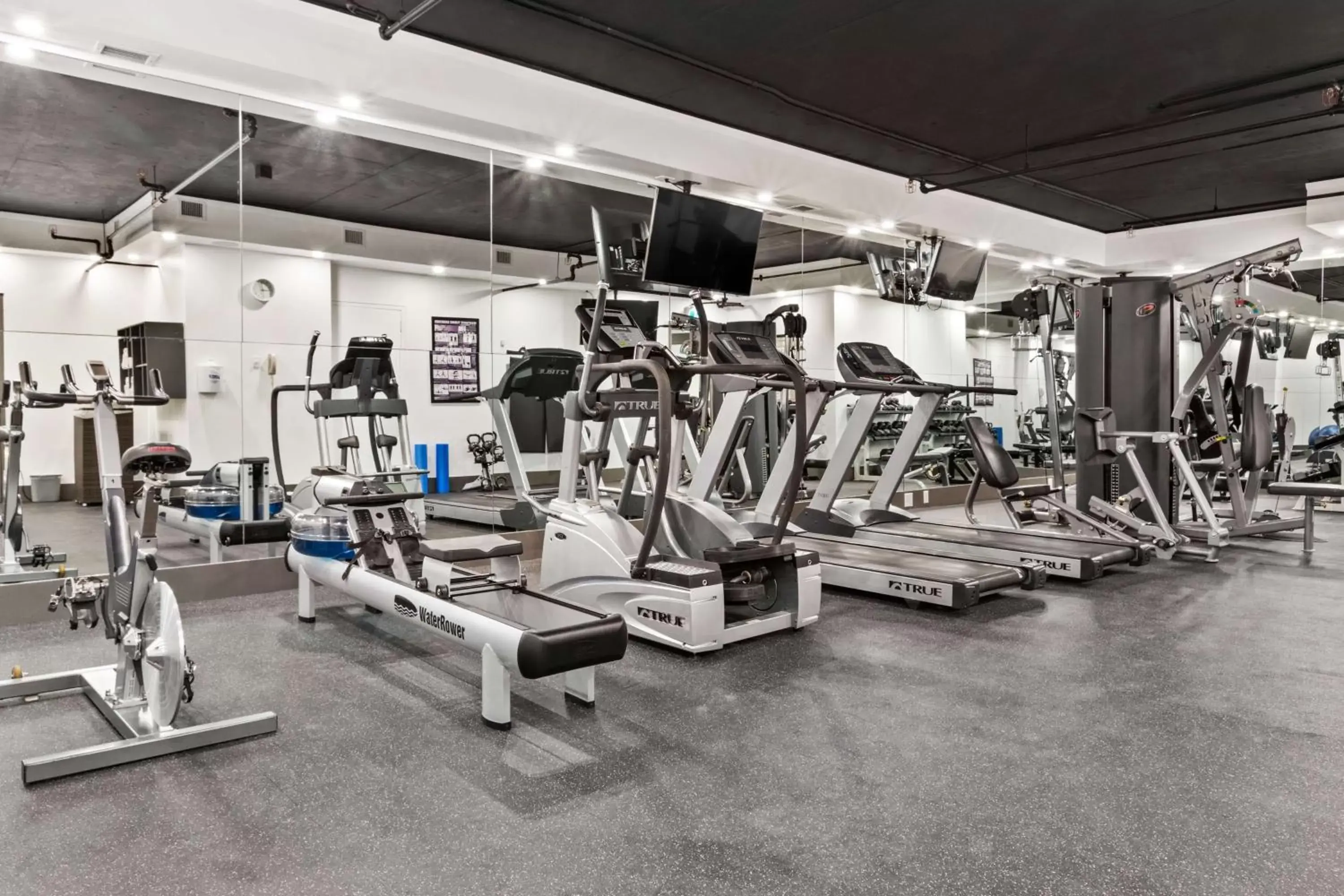 Fitness centre/facilities, Fitness Center/Facilities in Best Western Premier Calgary Plaza Hotel & Conference Centre