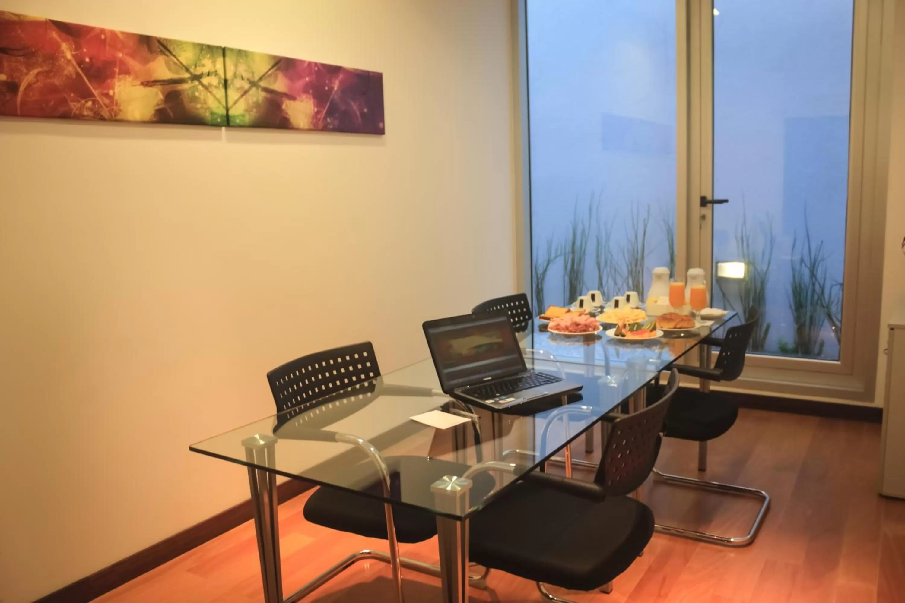 Banquet/Function facilities in AXSUR Design Hotel