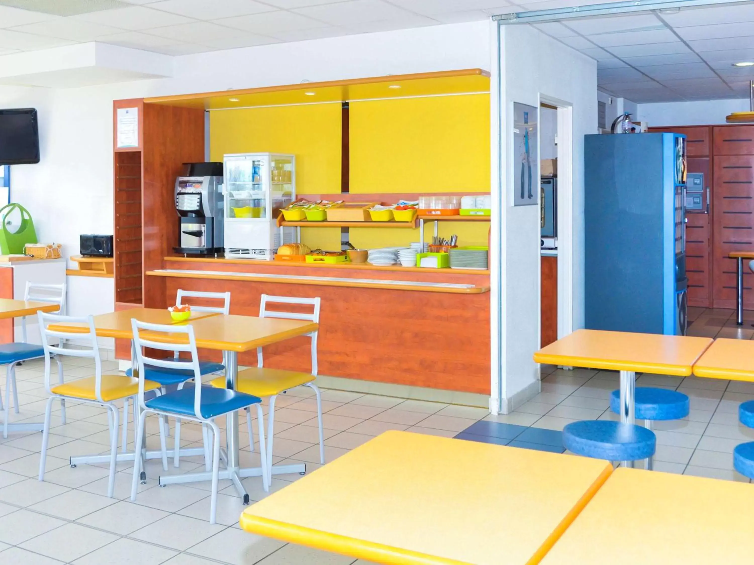 Other, Restaurant/Places to Eat in ibis budget Nevers Varennes Vauzelles