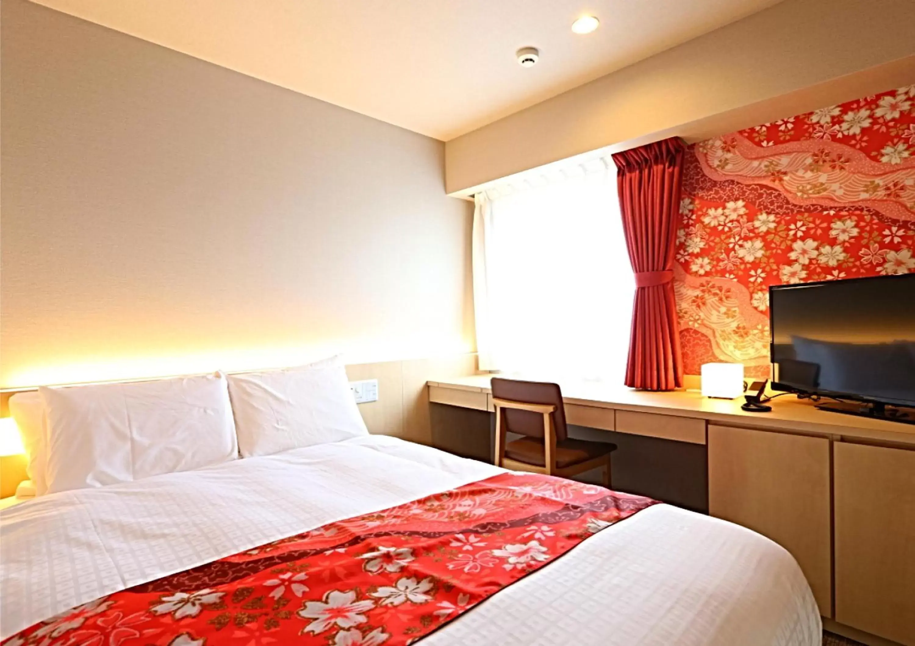 Photo of the whole room, Bed in Hotel Wing International Premium Kanazawa Ekimae