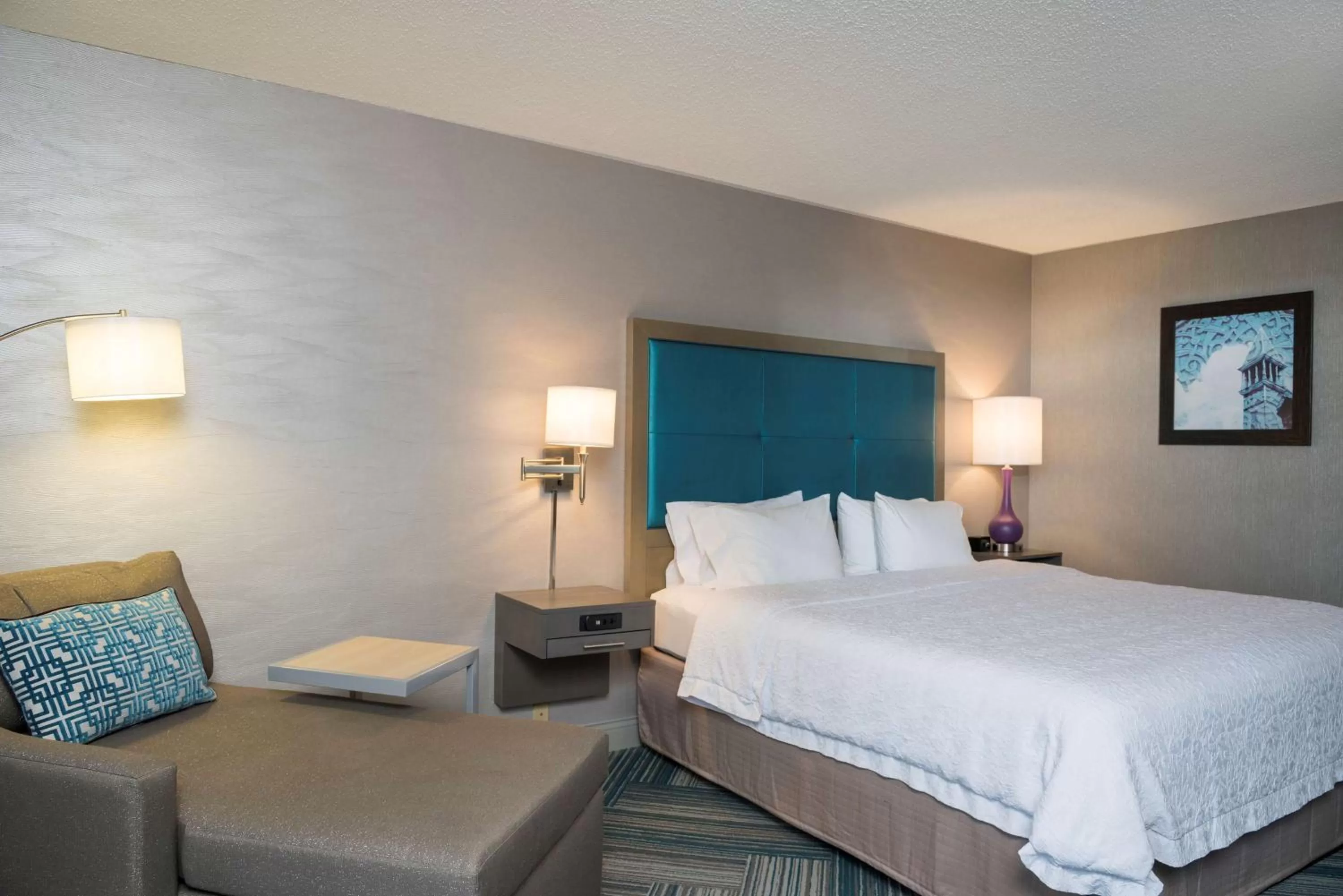 Bed in Hampton Inn Midland