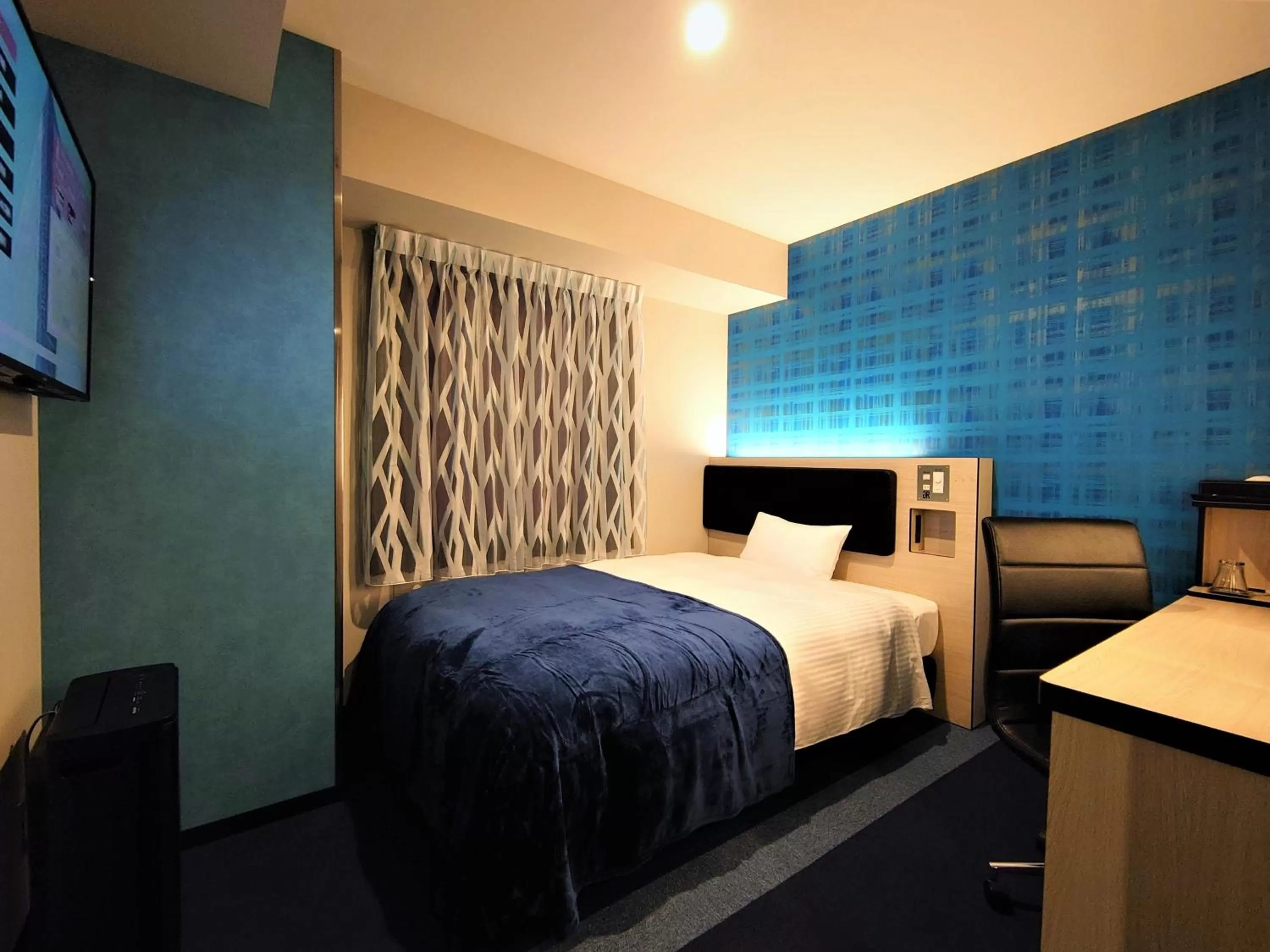 Photo of the whole room, Bed in Green Rich Hotel Nagoya Nishiki (Artificial hot spring Futamata Yunohana)