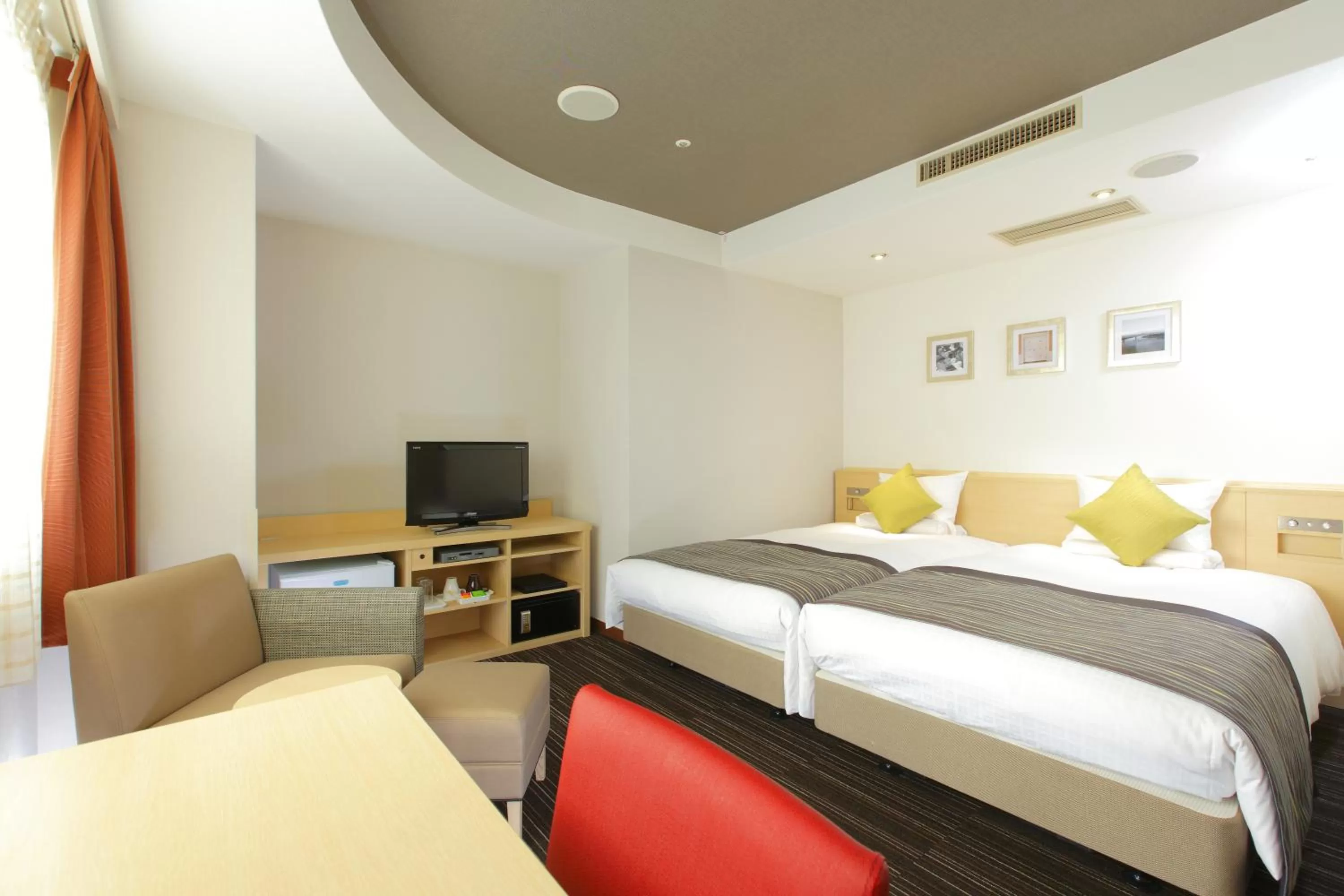 Spring, Bed in HOTEL MYSTAYS Utsunomiya