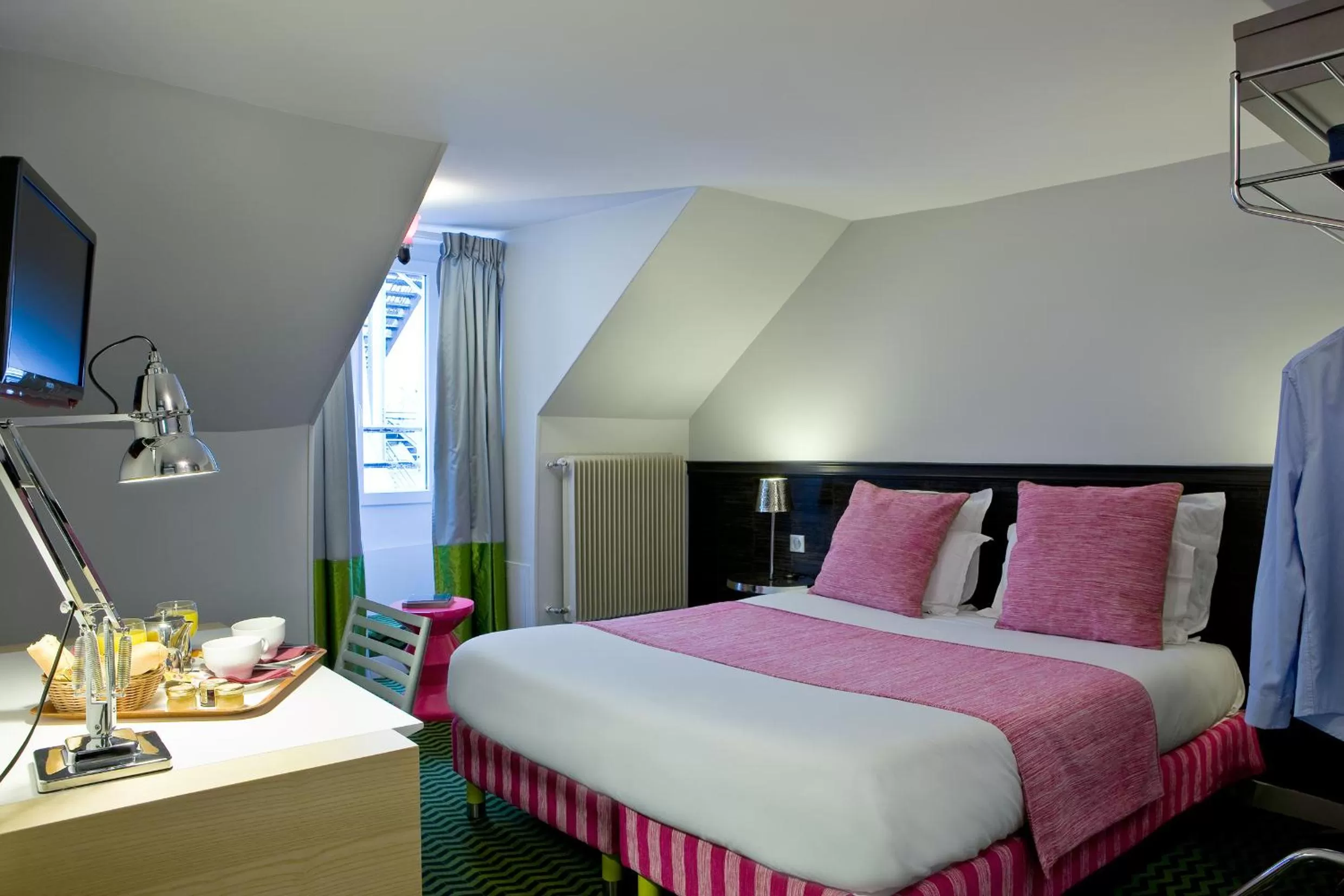 Photo of the whole room, Bed in Hotel Antin Trinité