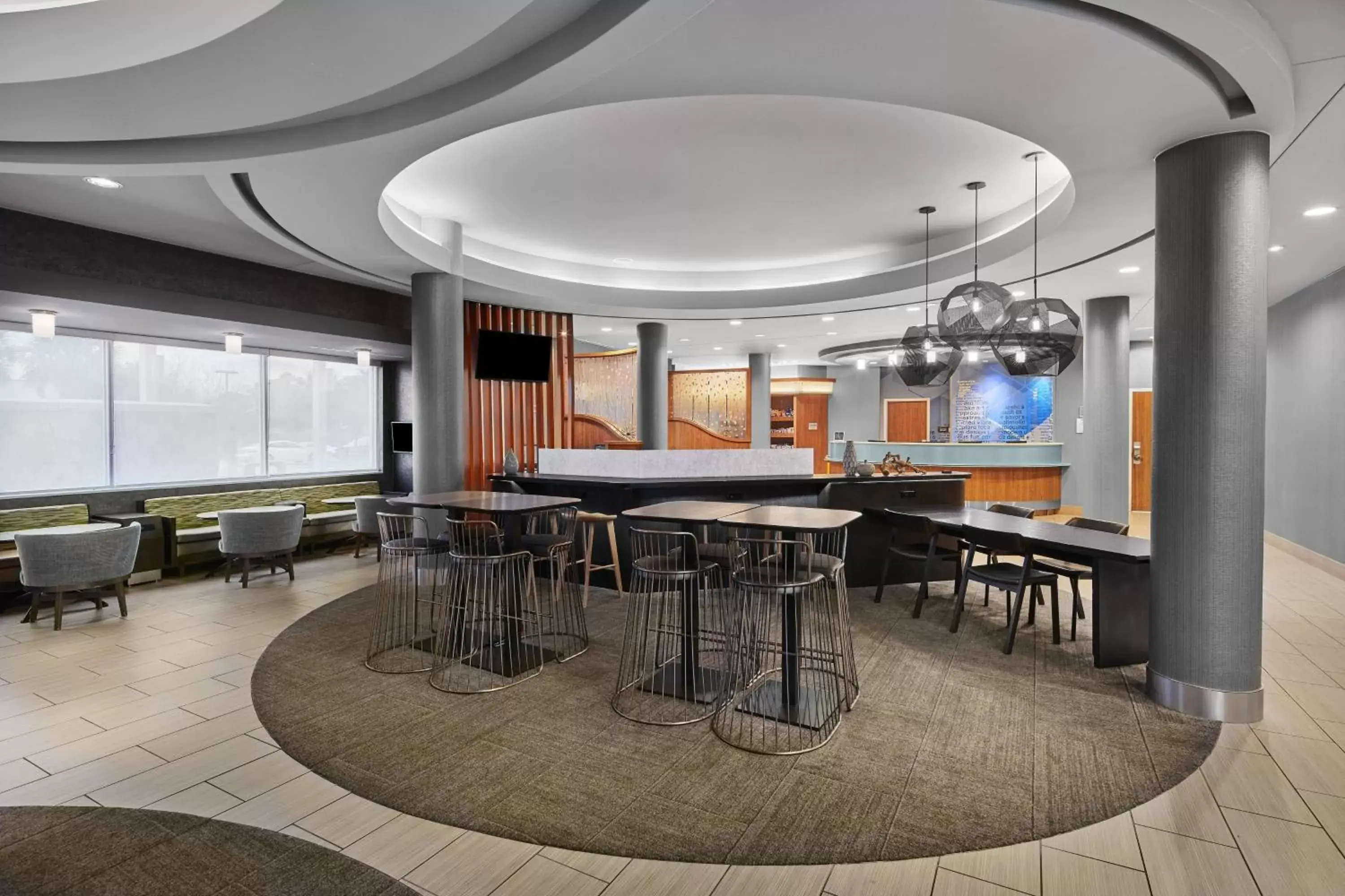 Lobby or reception, Lounge/Bar in SpringHill Suites Houston Intercontinental Airport