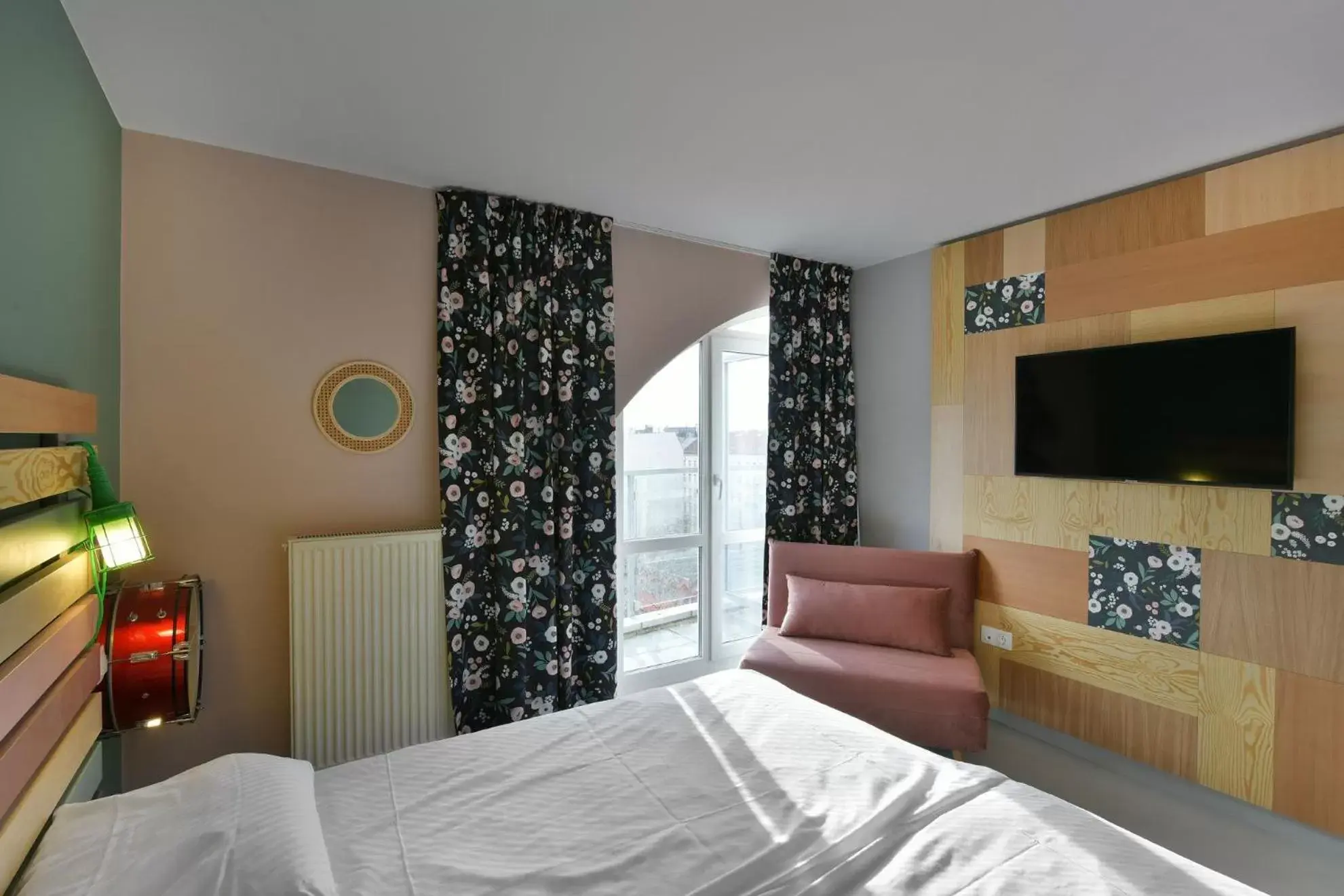Comfort Double Room with Balcony in Hotel BIRGIT Berlin Mitte