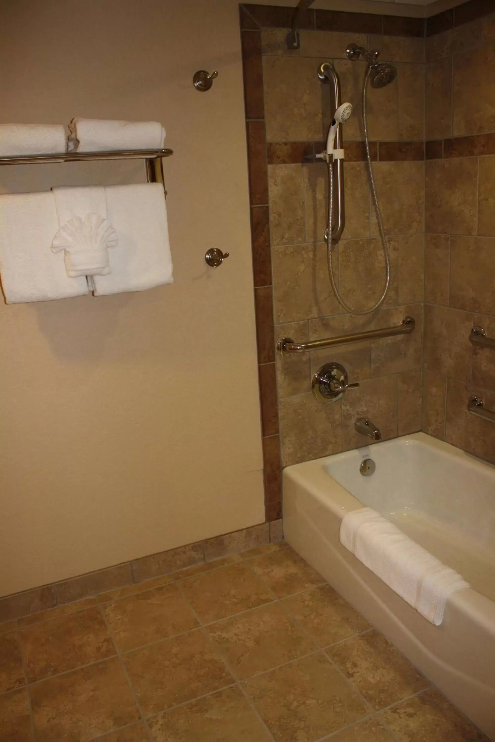 Bathroom in Osage Creek Lodge