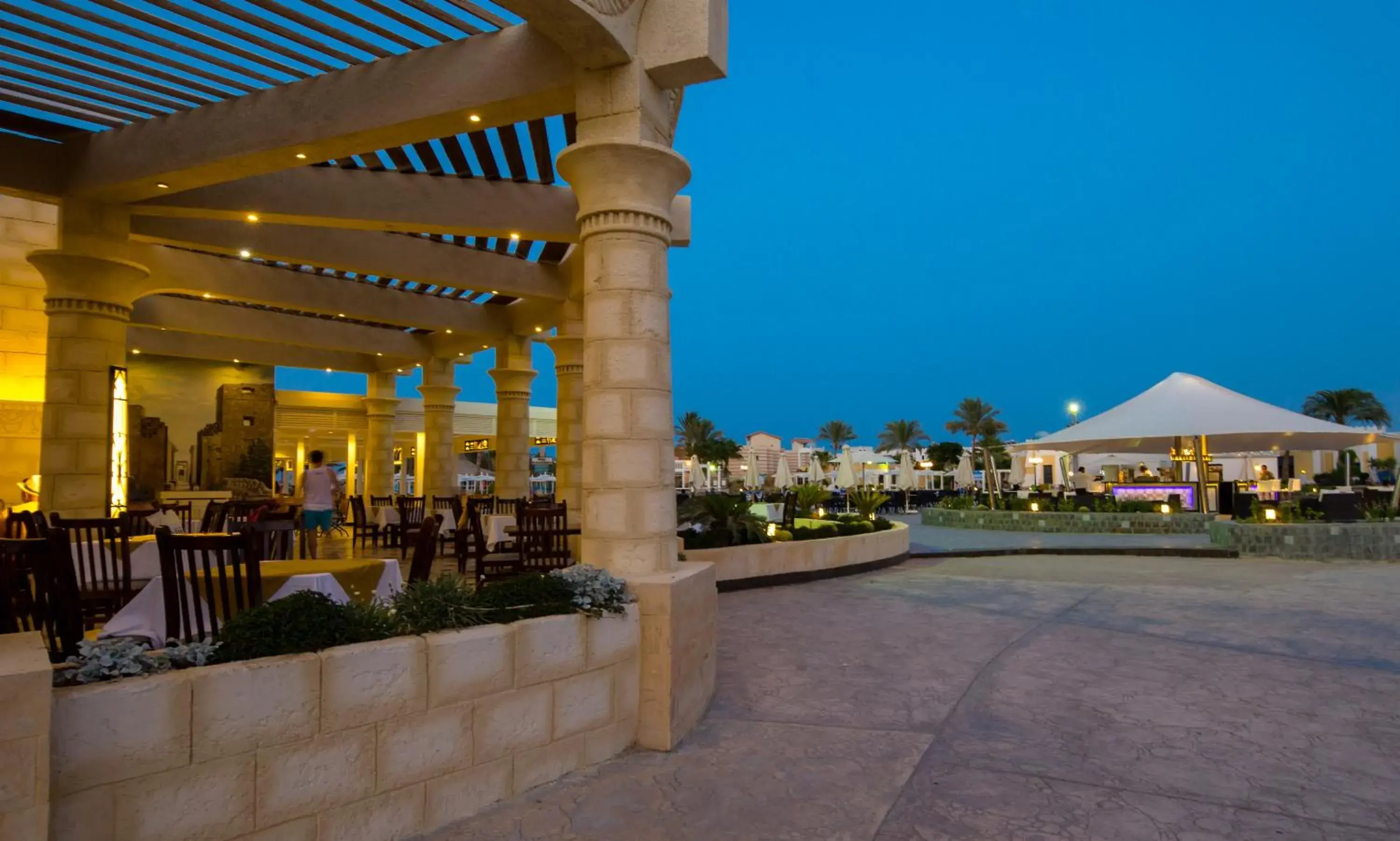 Restaurant/places to eat in Mirage Bay Resort & Aqua Park