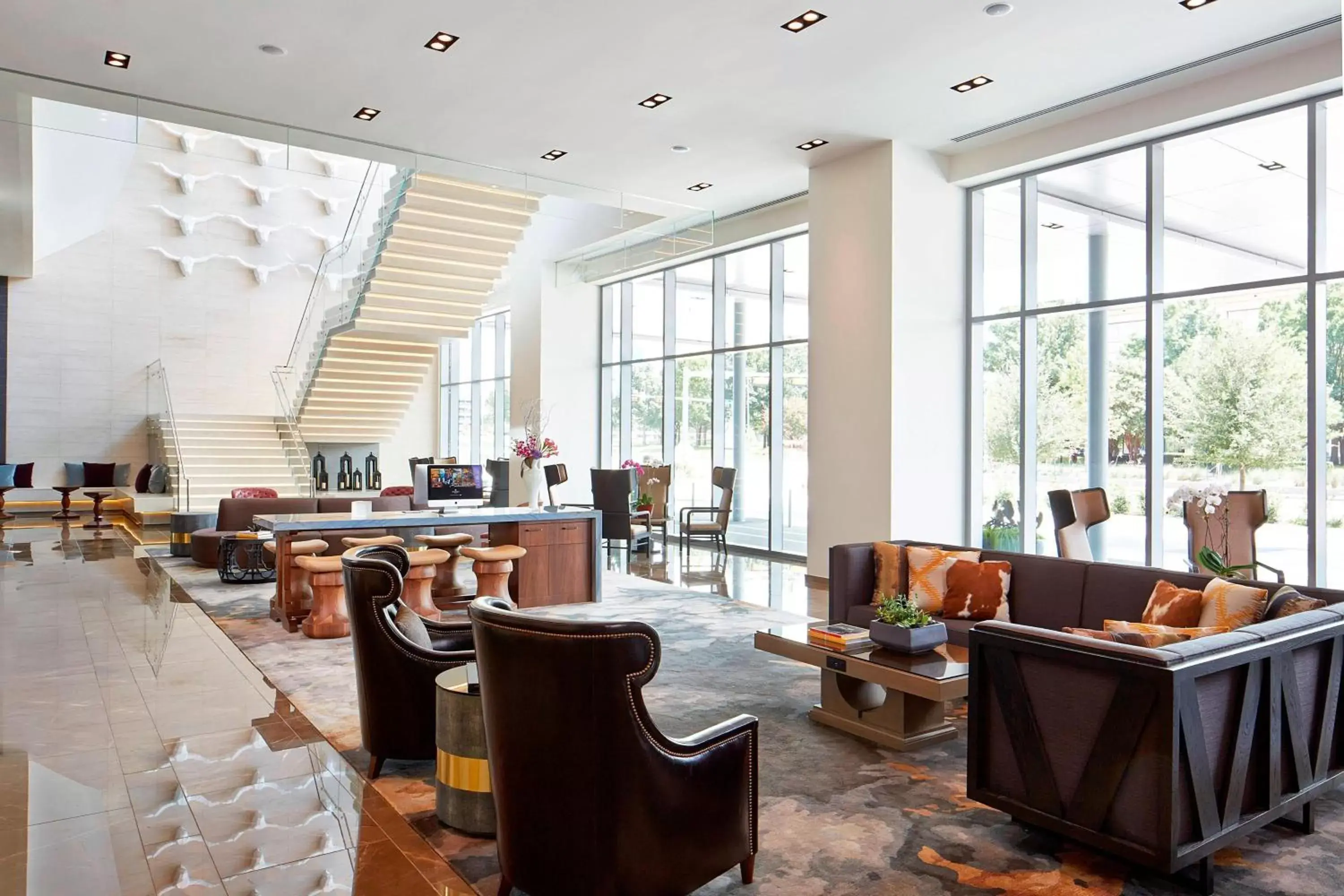 Lounge or bar in Renaissance Dallas at Plano Legacy West Hotel