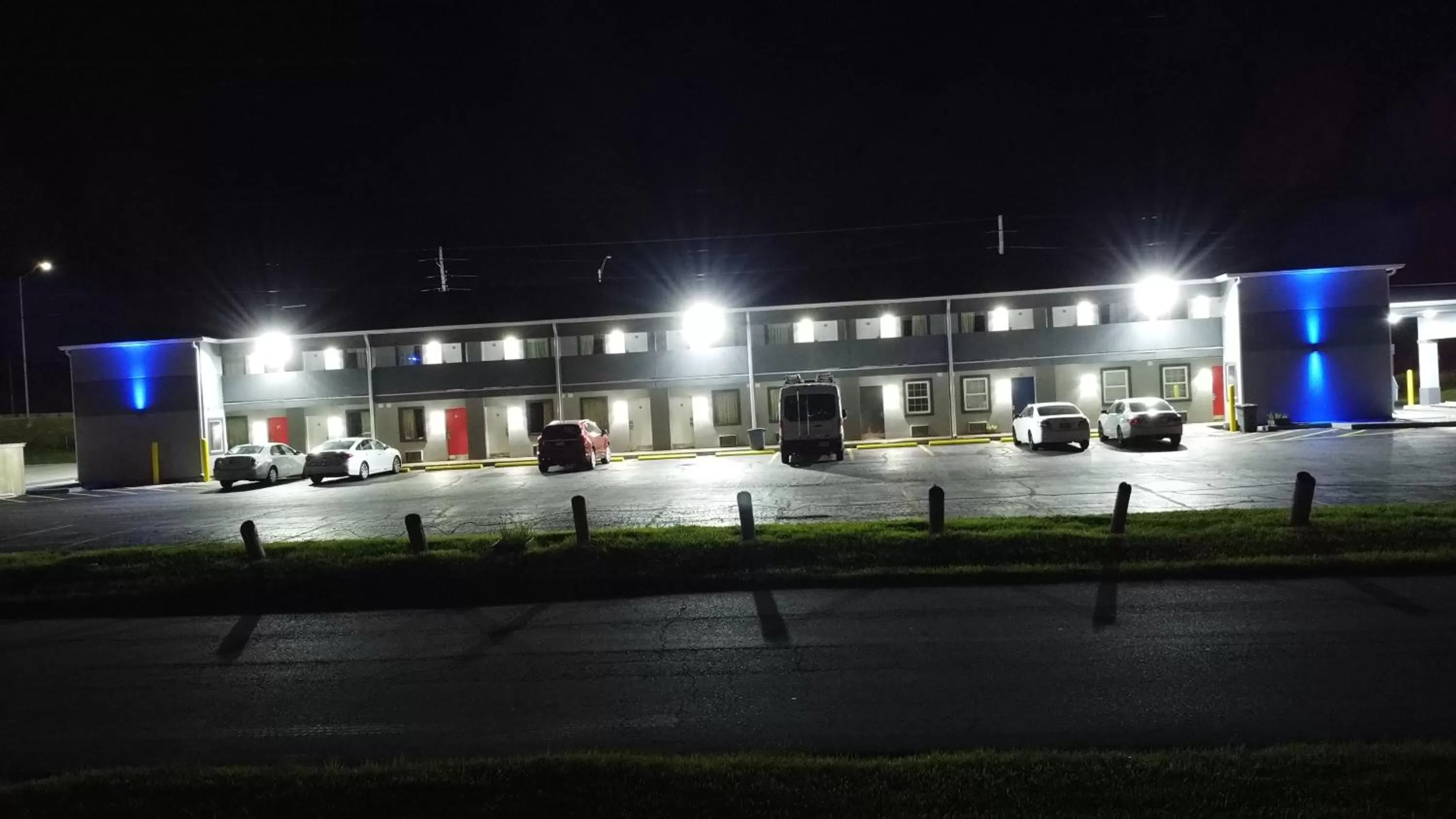 Property building in Days Inn by Wyndham Indianapolis East Post Road