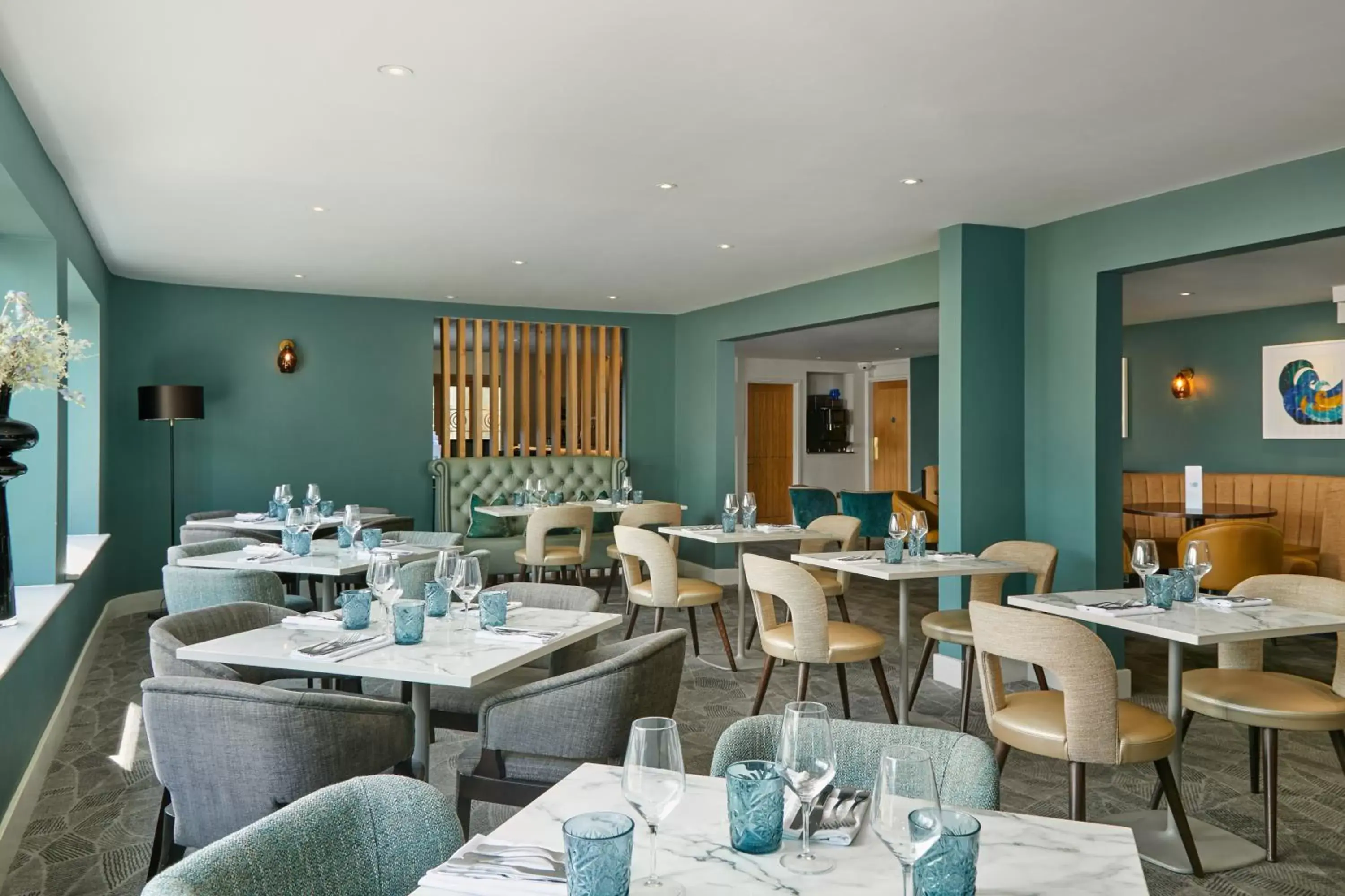 Restaurant/Places to Eat in Langstone Quays Resort