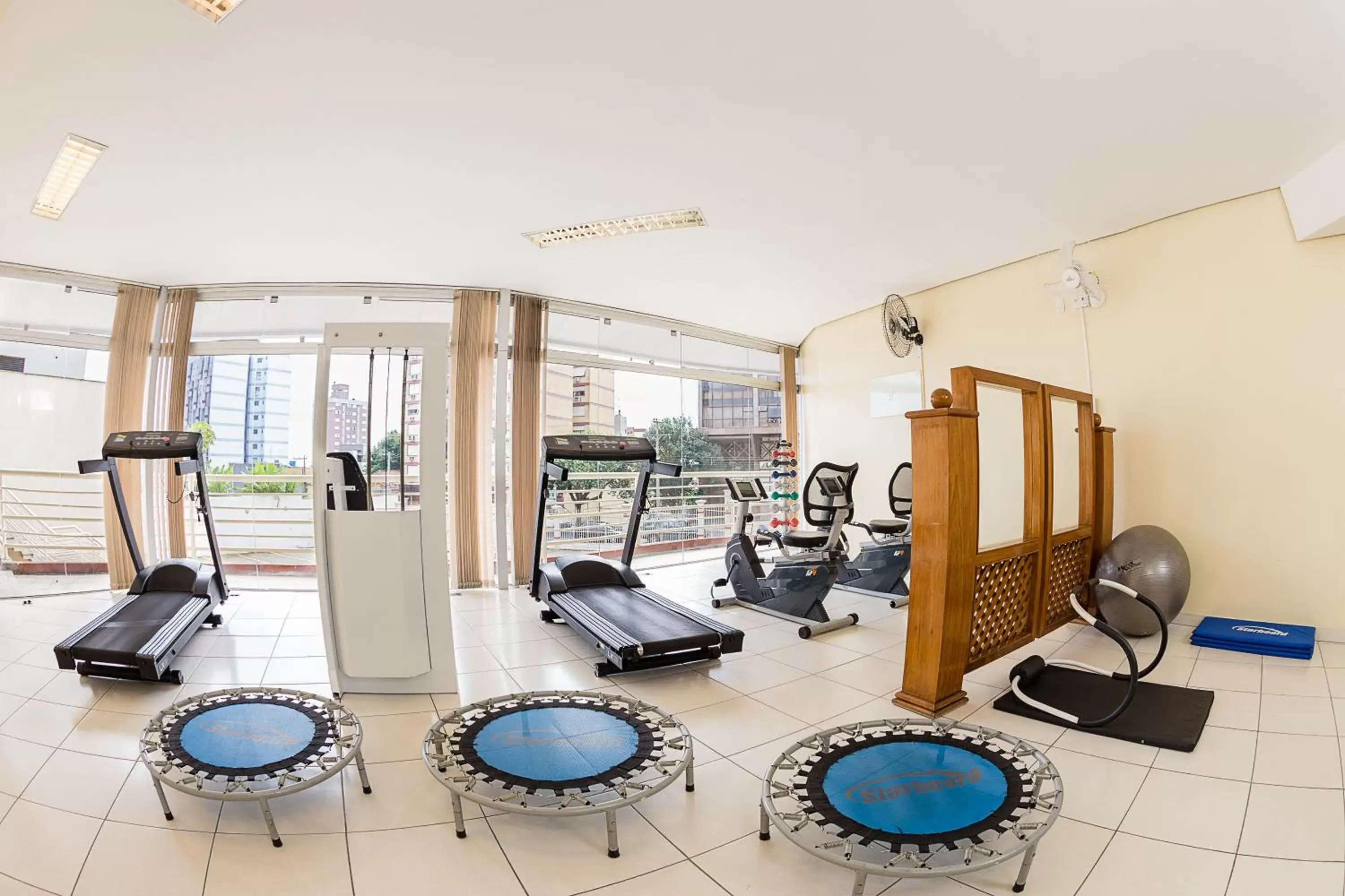 Fitness centre/facilities in Hotel Metropolitan Canoas Fitness centre/facilities in Hotel Metropolitan Canoas