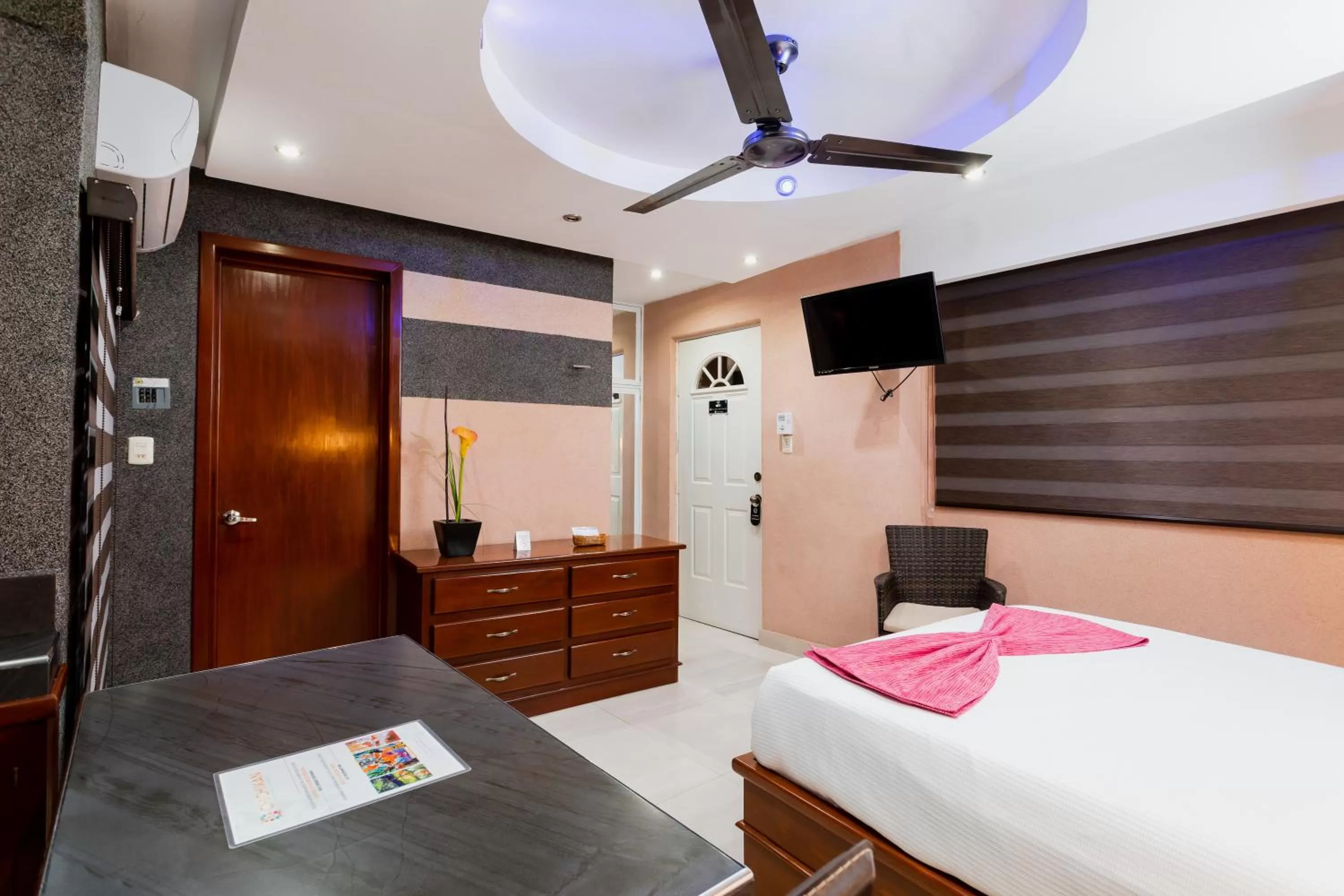 Bed in Hotel & Suites Country Valladolid