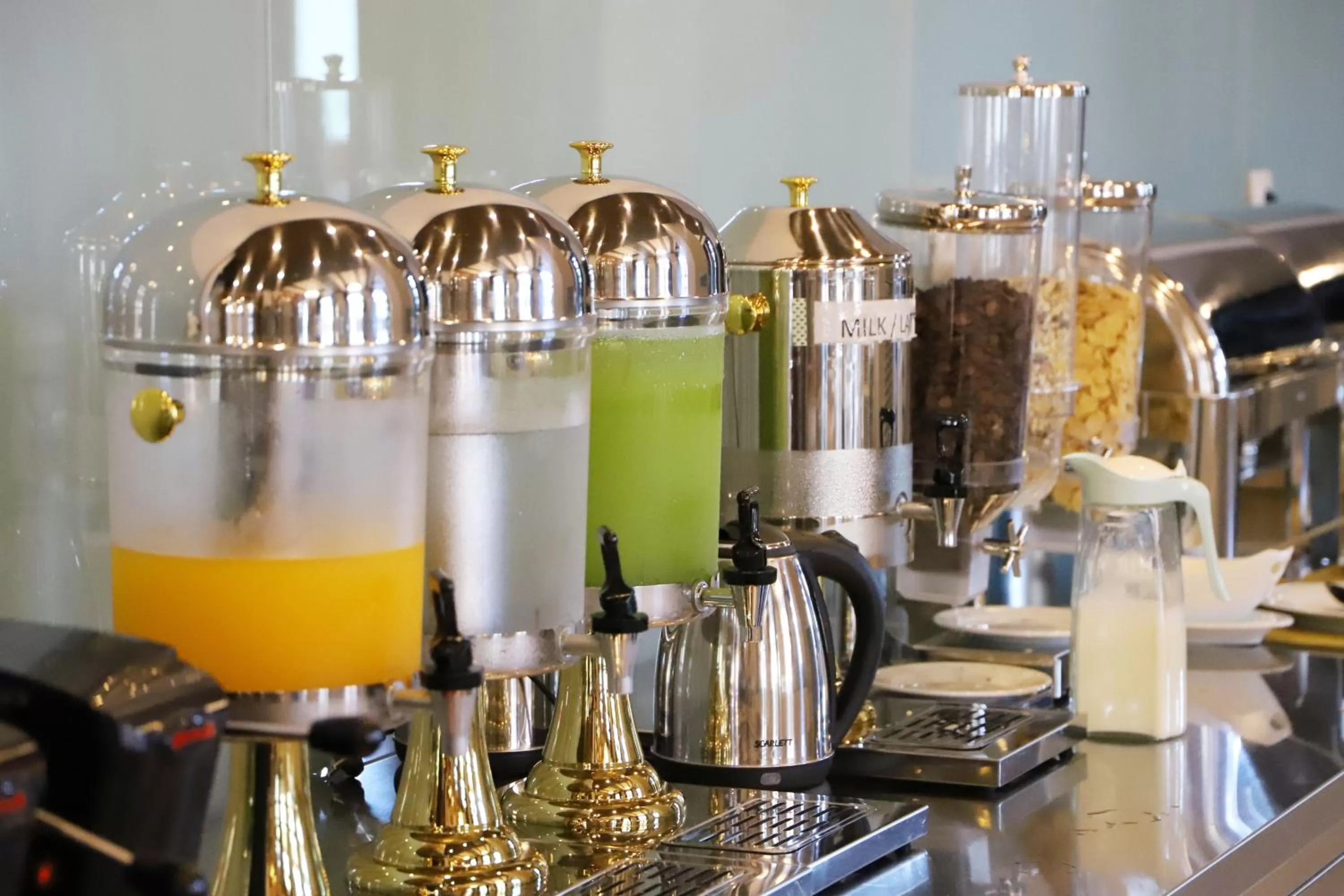 Restaurant/places to eat in Hotel Colombo