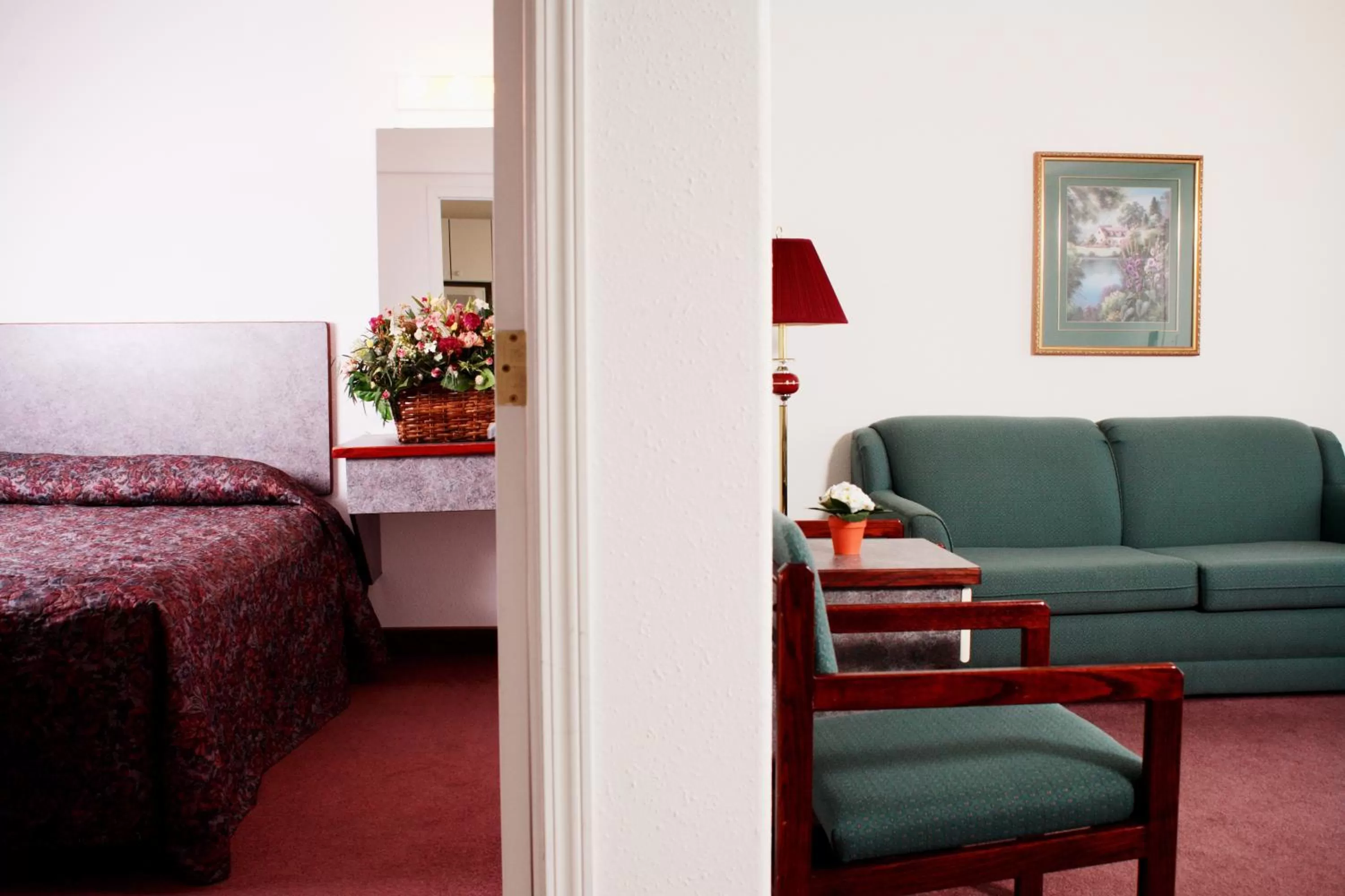 Bed in Country Club Inn