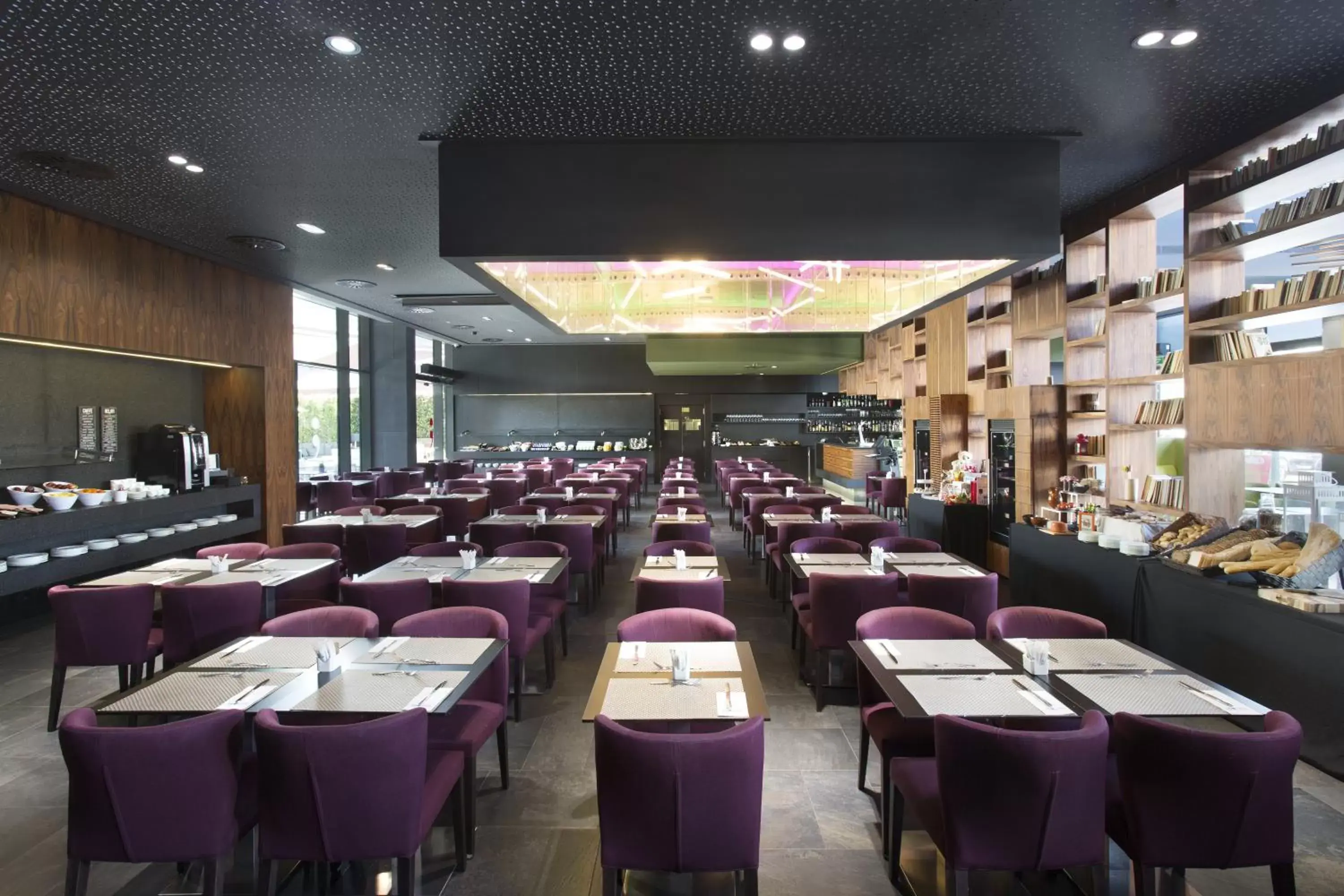 Restaurant/places to eat in Hotel SB Plaza Europa Restaurant/places to eat in Hotel SB Plaza Europa