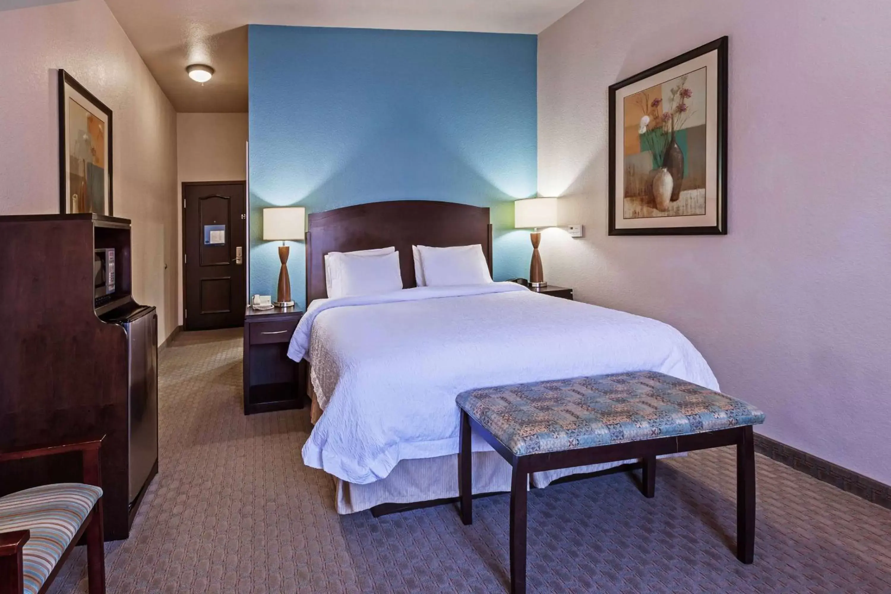 Bed in Hampton Inn and Suites Lake Jackson-Clute