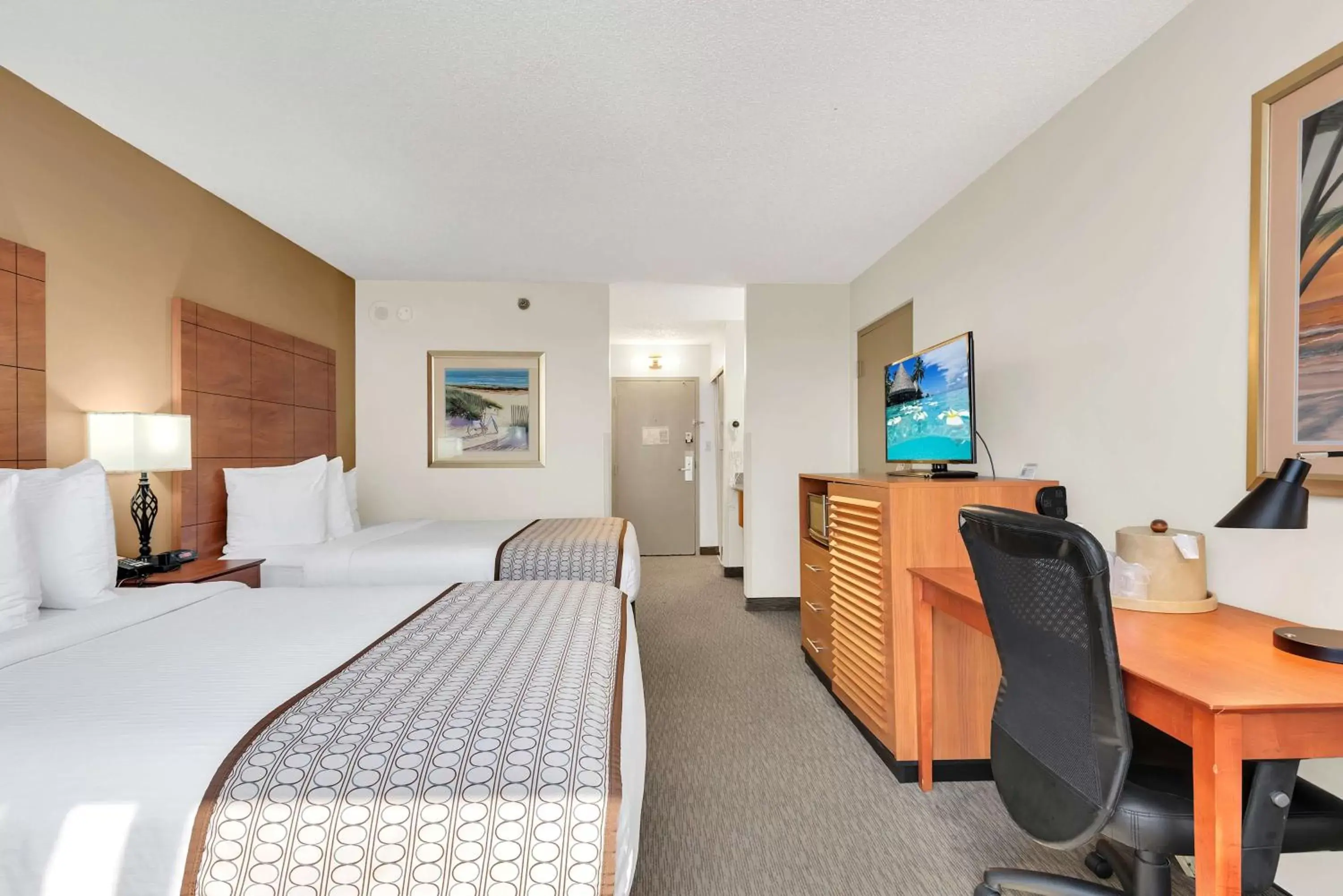 Bedroom in Best Western Orlando Gateway Hotel