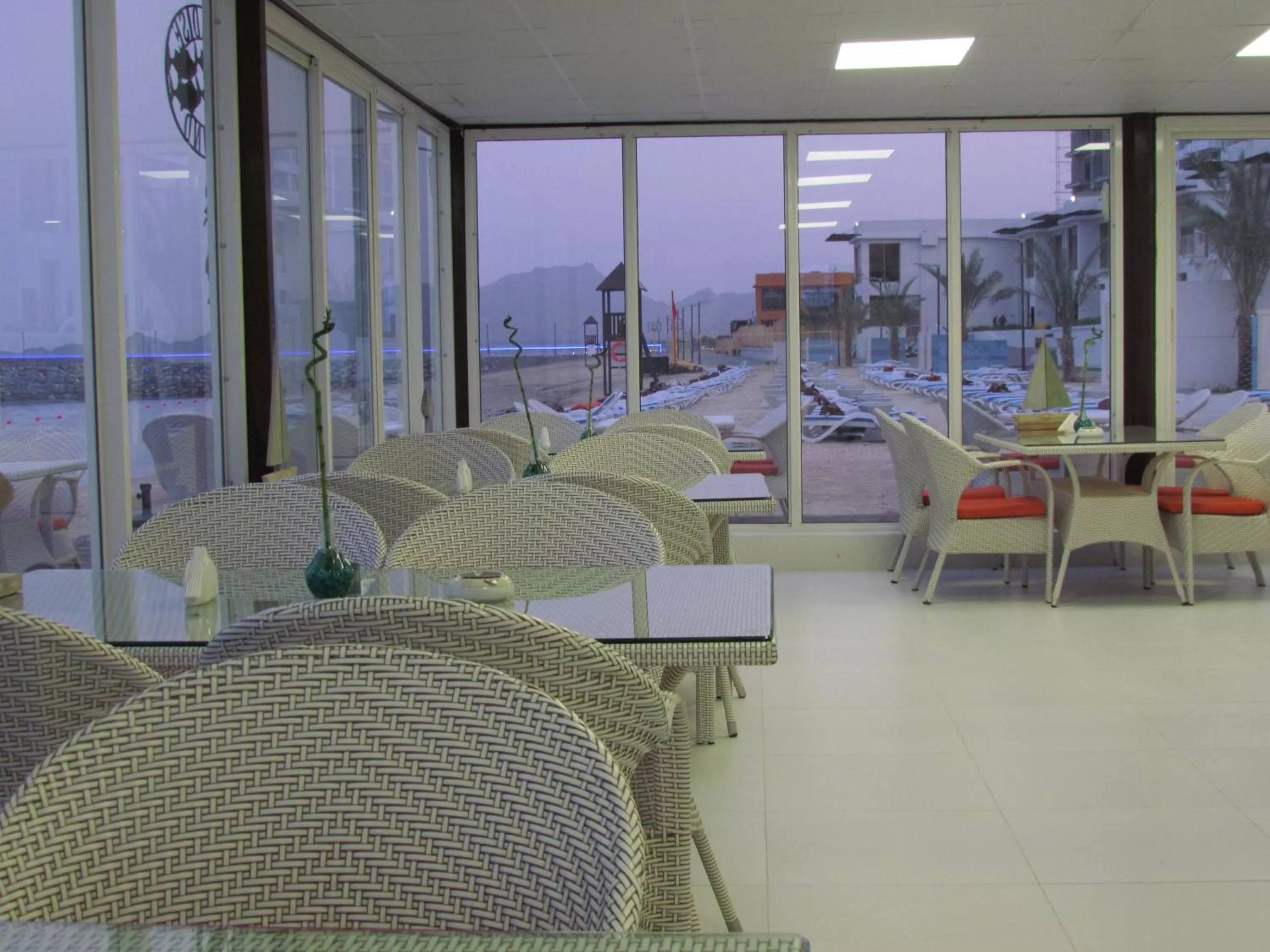 Restaurant/places to eat in Mirage Bab Al Bahr