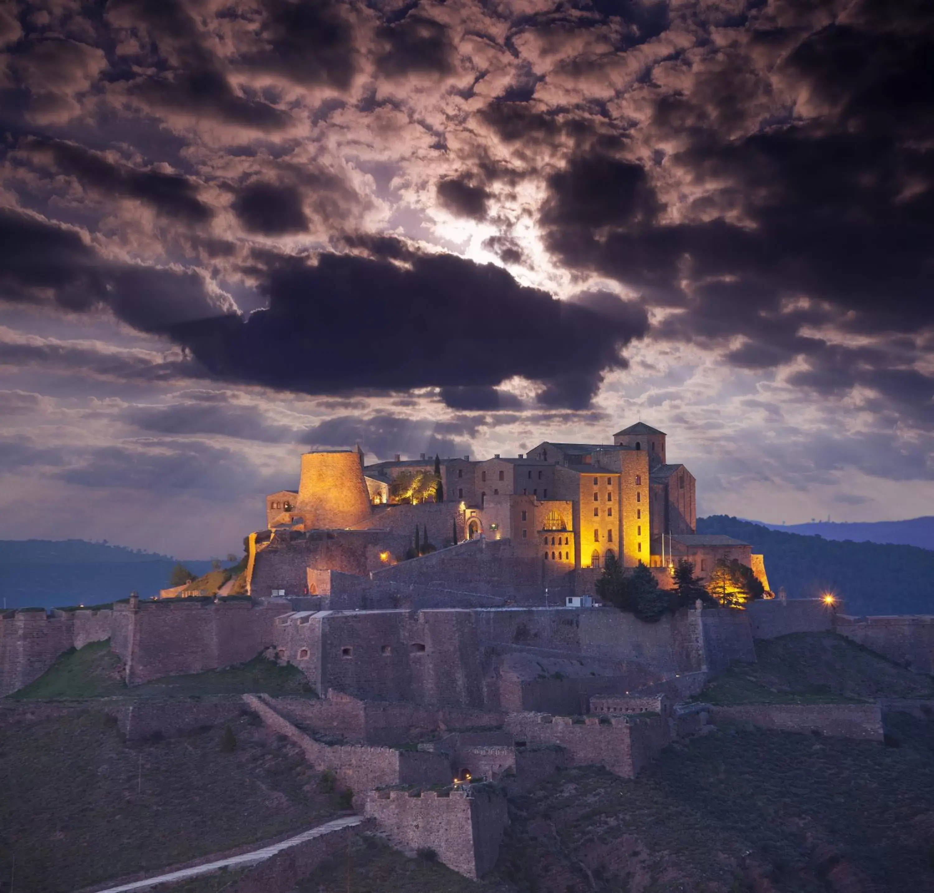 Facade/entrance, Property Building in Parador de Cardona