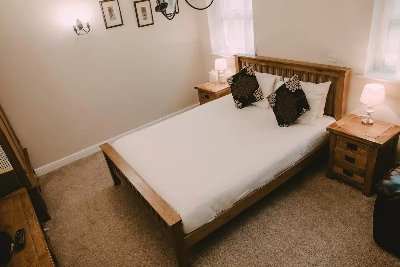 Bedroom, Bed in Nant Ddu Lodge Hotel & Spa